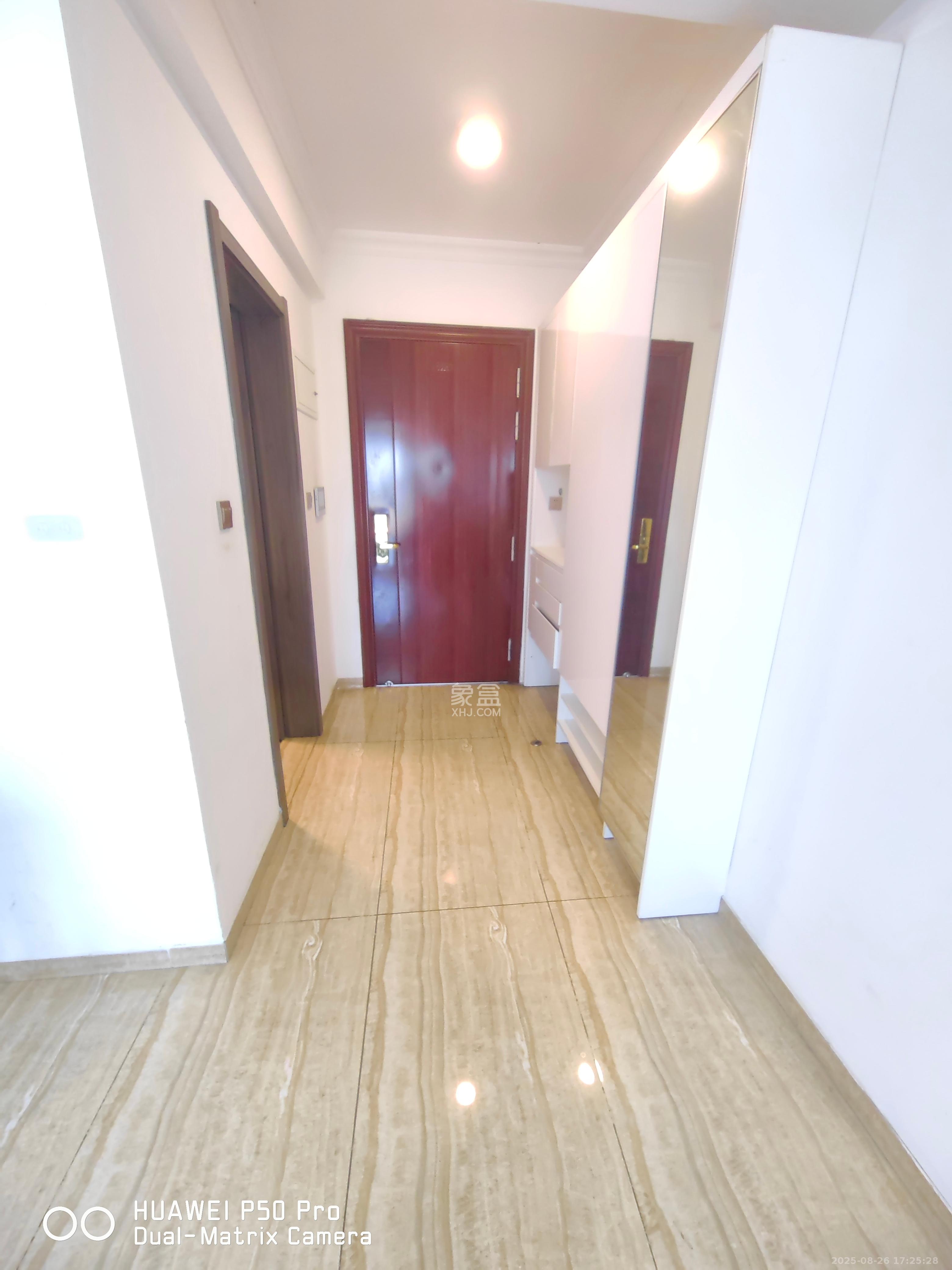 碧桂园星城首府  3室2厅2卫    2400.0元/月室内图