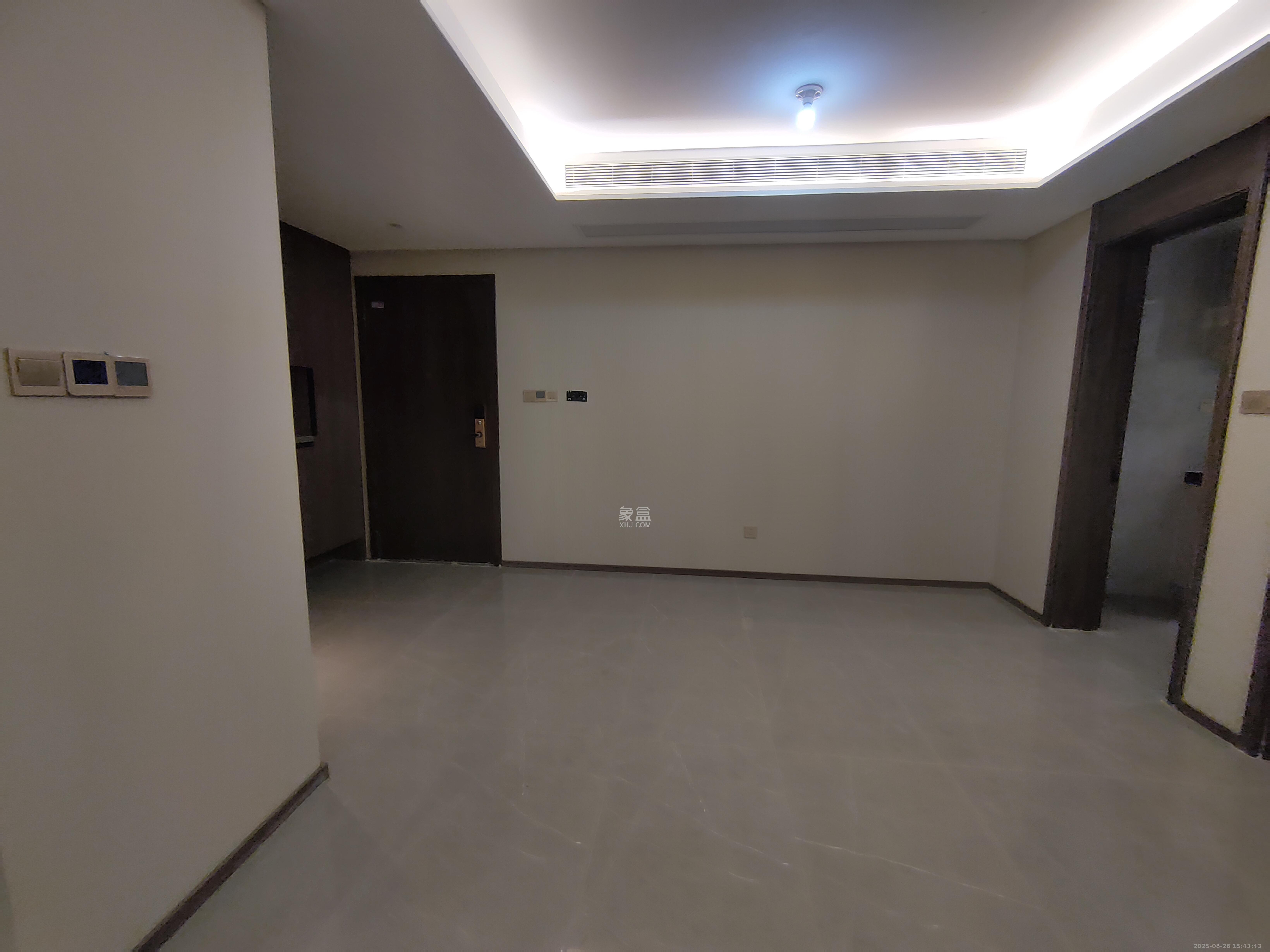 龙湖翠湖壹号  3室2厅2卫    2500.0元/月 龙湖翠湖壹号  3室2厅2卫    2500.0元/月