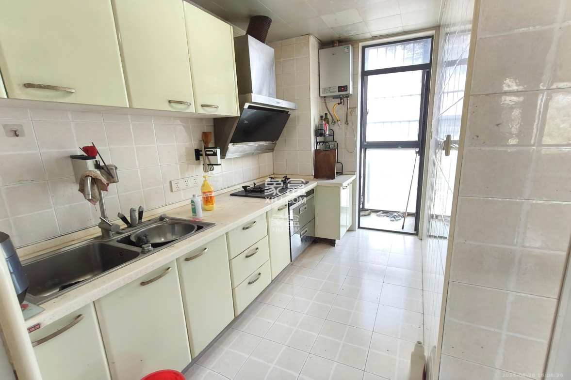 星城映象 3室2厅2卫 2600.0元/月 星城映象 3室2厅2卫 2600.0元/月室内图