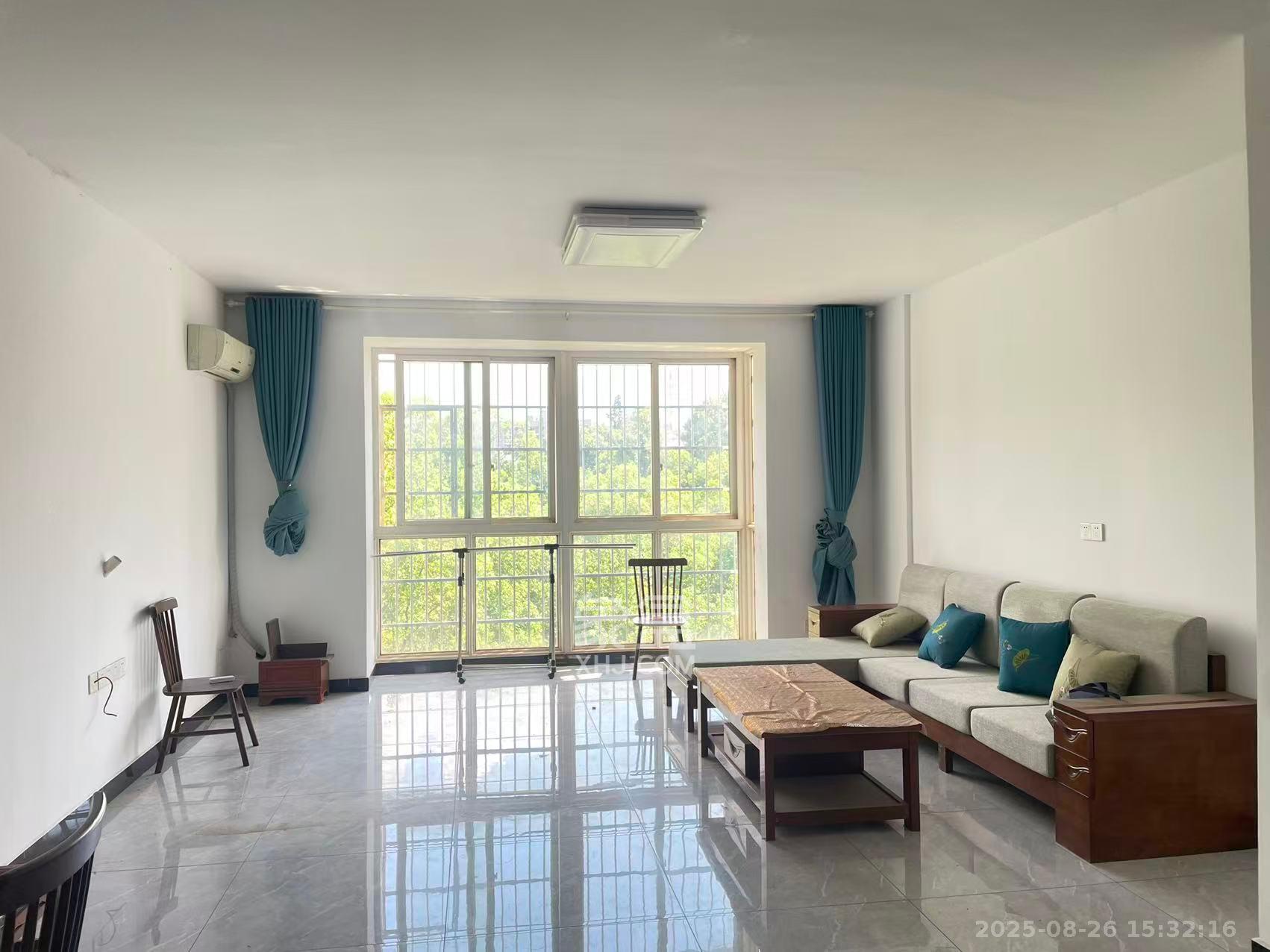 景荣华苑  3室2厅2卫    2300.0元/月 景荣华苑  3室2厅2卫    2300.0元/月户型图