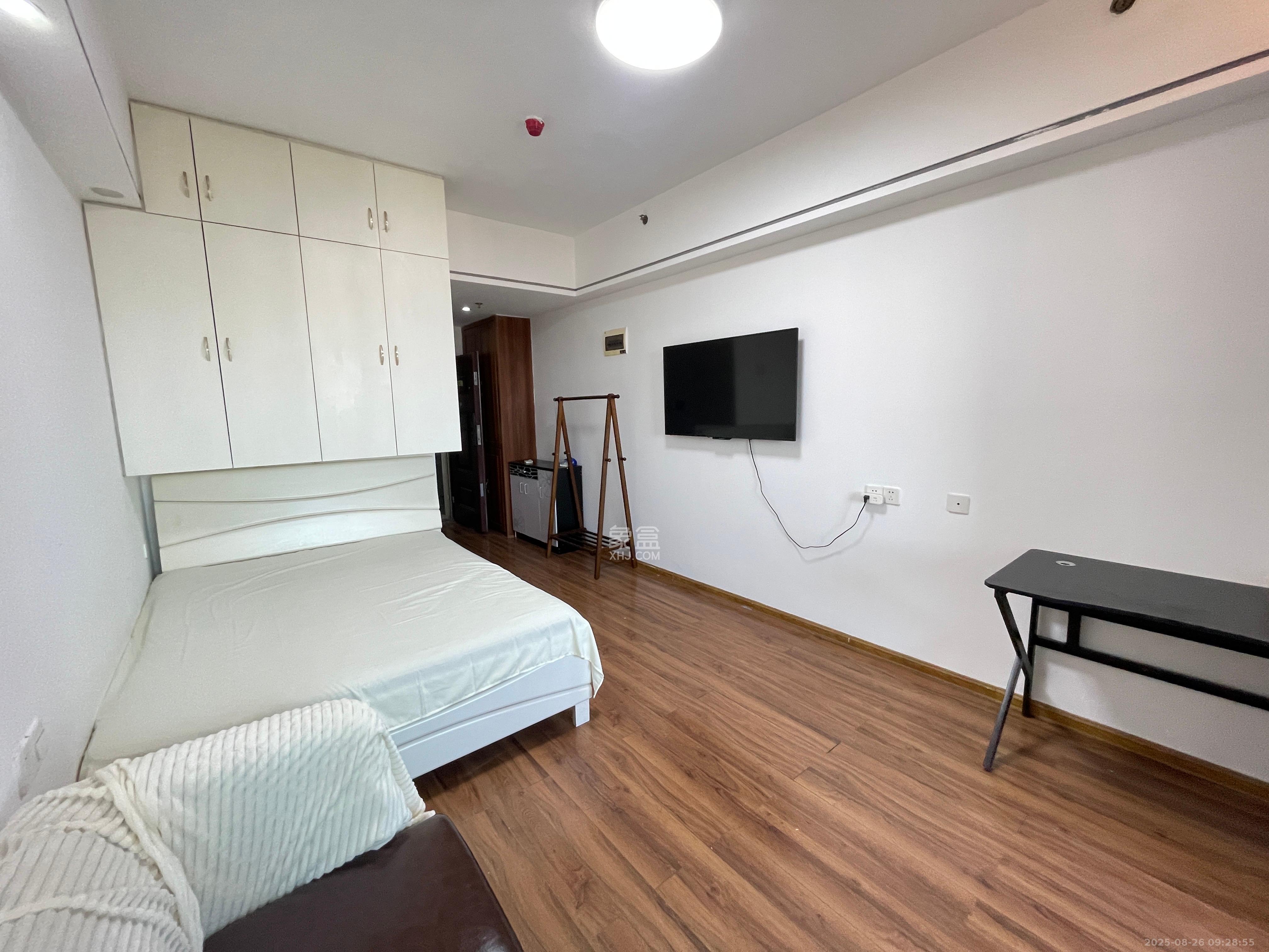 中建木莲工社 1室1厅1卫 1100.0元/月 中建木莲工社 1室1厅1卫 1100.0元/月室内图