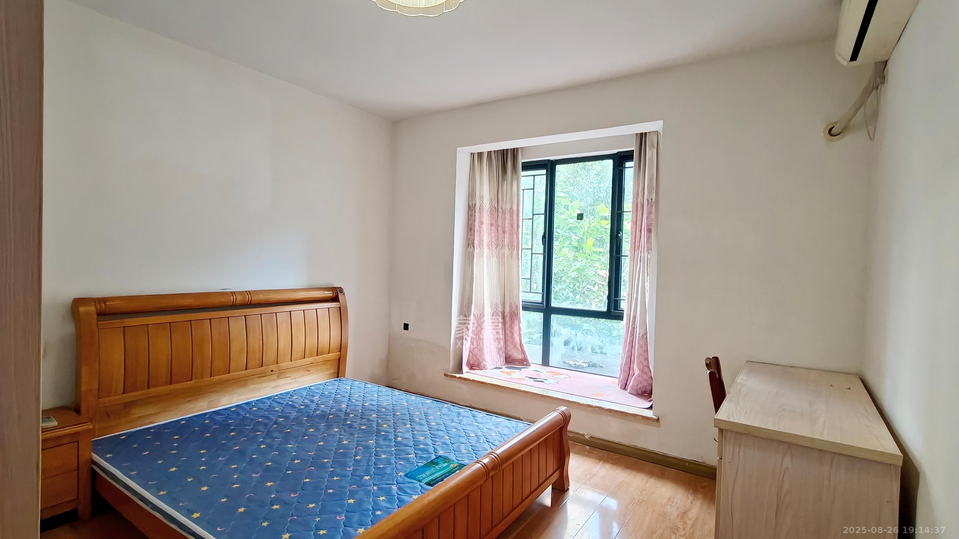 中建麓山和苑  3室2厅2卫   1800.00元/月室内图