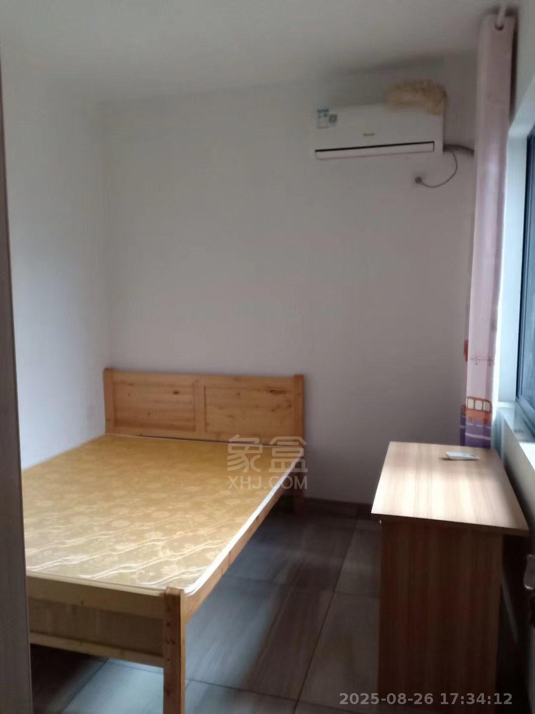 学府华庭 2室1厅1卫 1500.00元/月 学府华庭 2室1厅1卫 1500.00元/月室内图