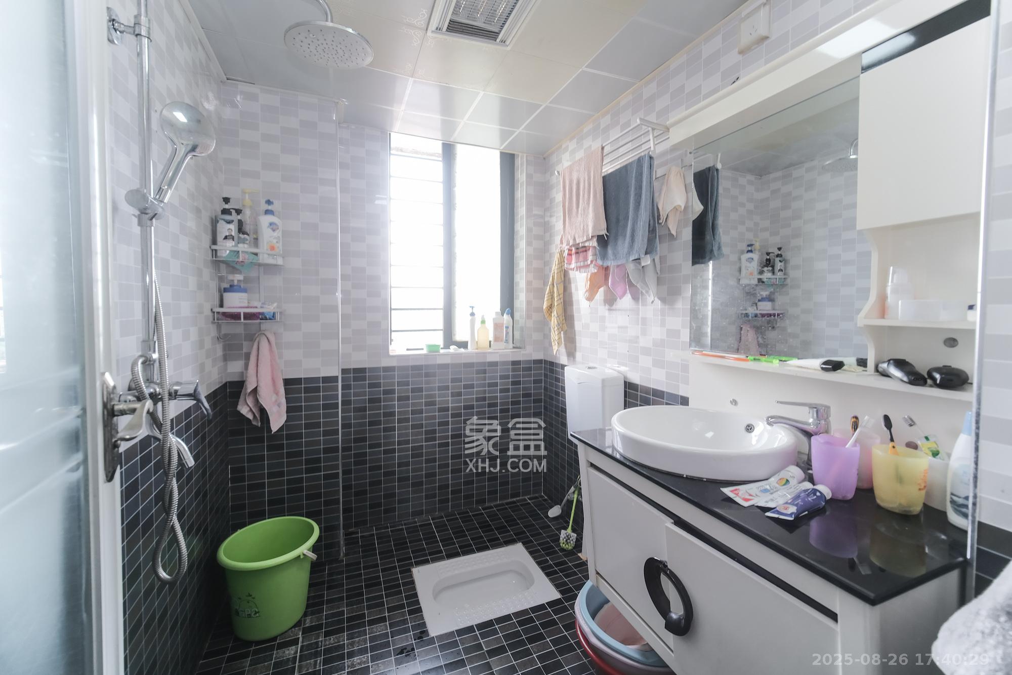 圆梦完美生活 3室2厅2卫 73.0万 圆梦完美生活 3室2厅2卫 73.0万卫生间