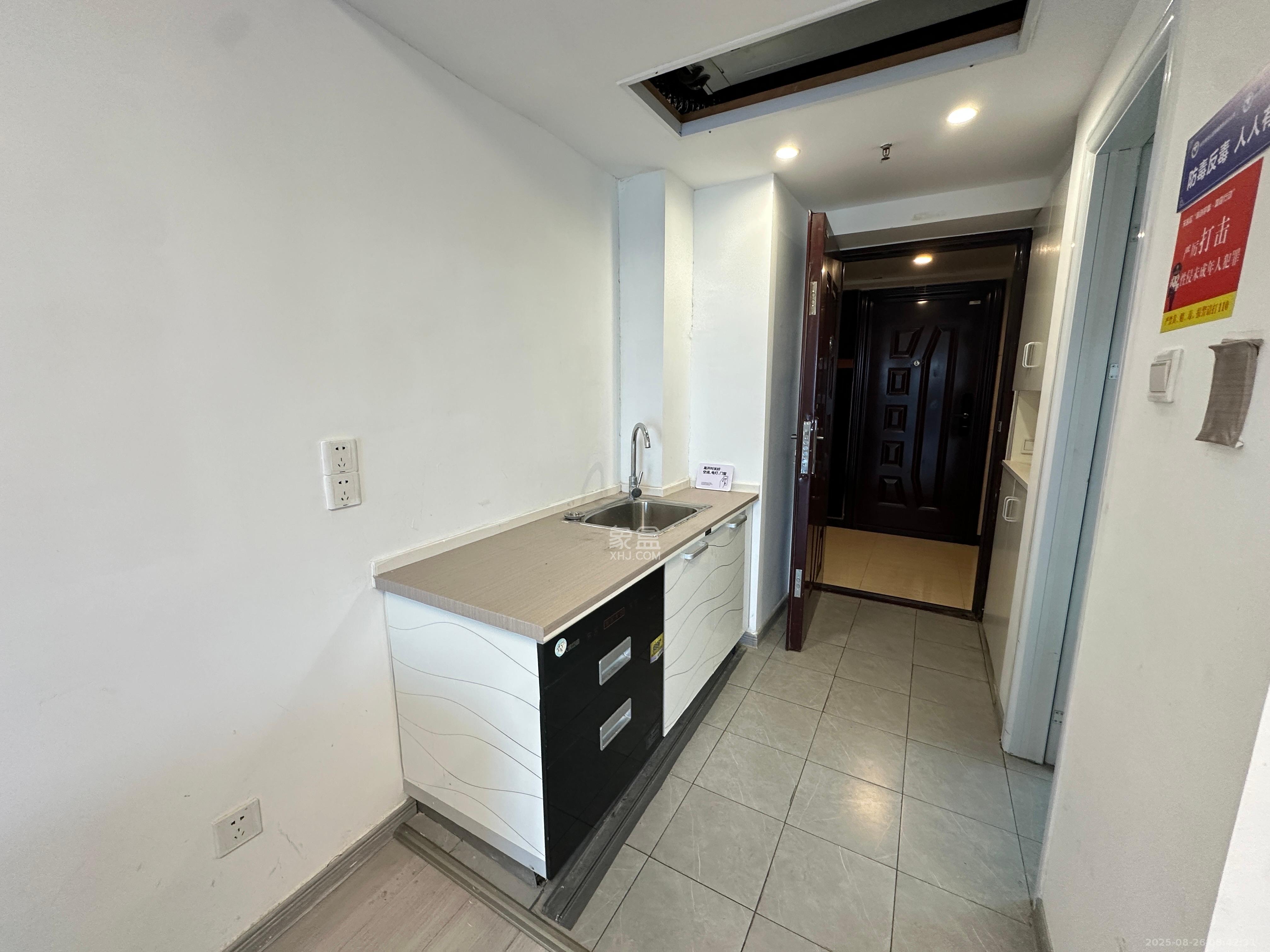 保利国际广场  1室1厅1卫    2200.0元/月 保利国际广场  1室1厅1卫    2200.0元/月室内图