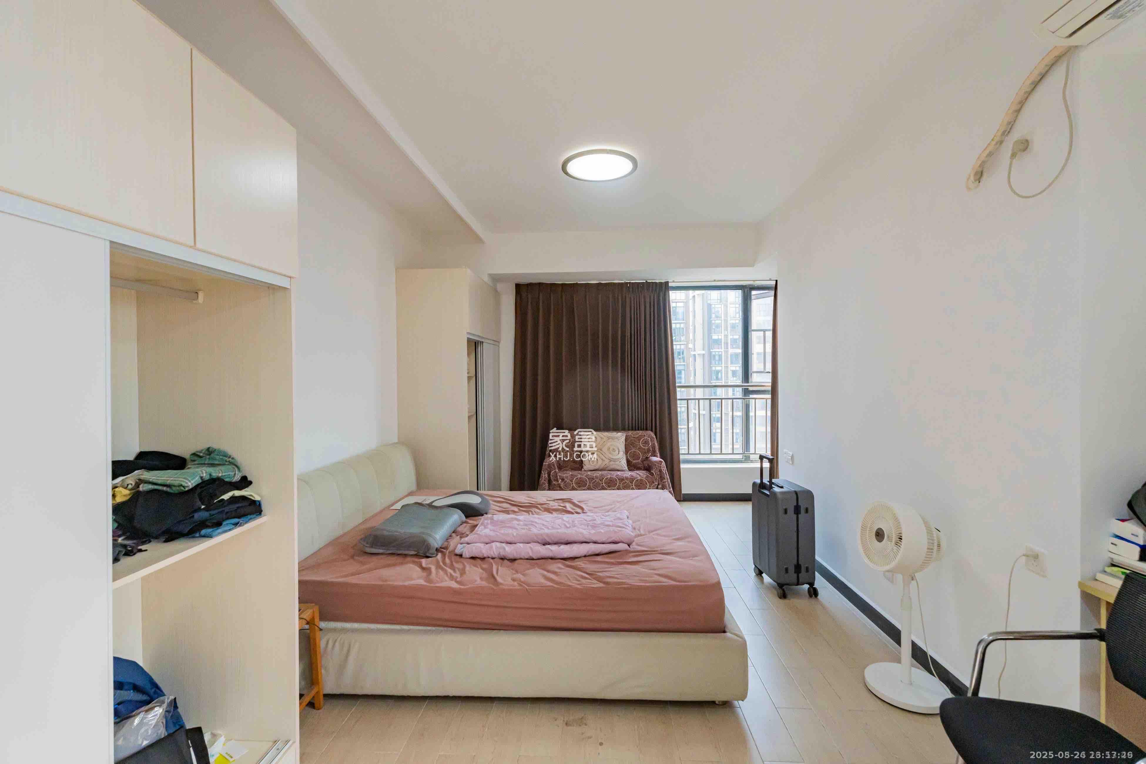 藏珑湖上国际花园 2室2厅1卫 2500.0元/月 藏珑湖上国际花园 2室2厅1卫 2500.0元/月室内图