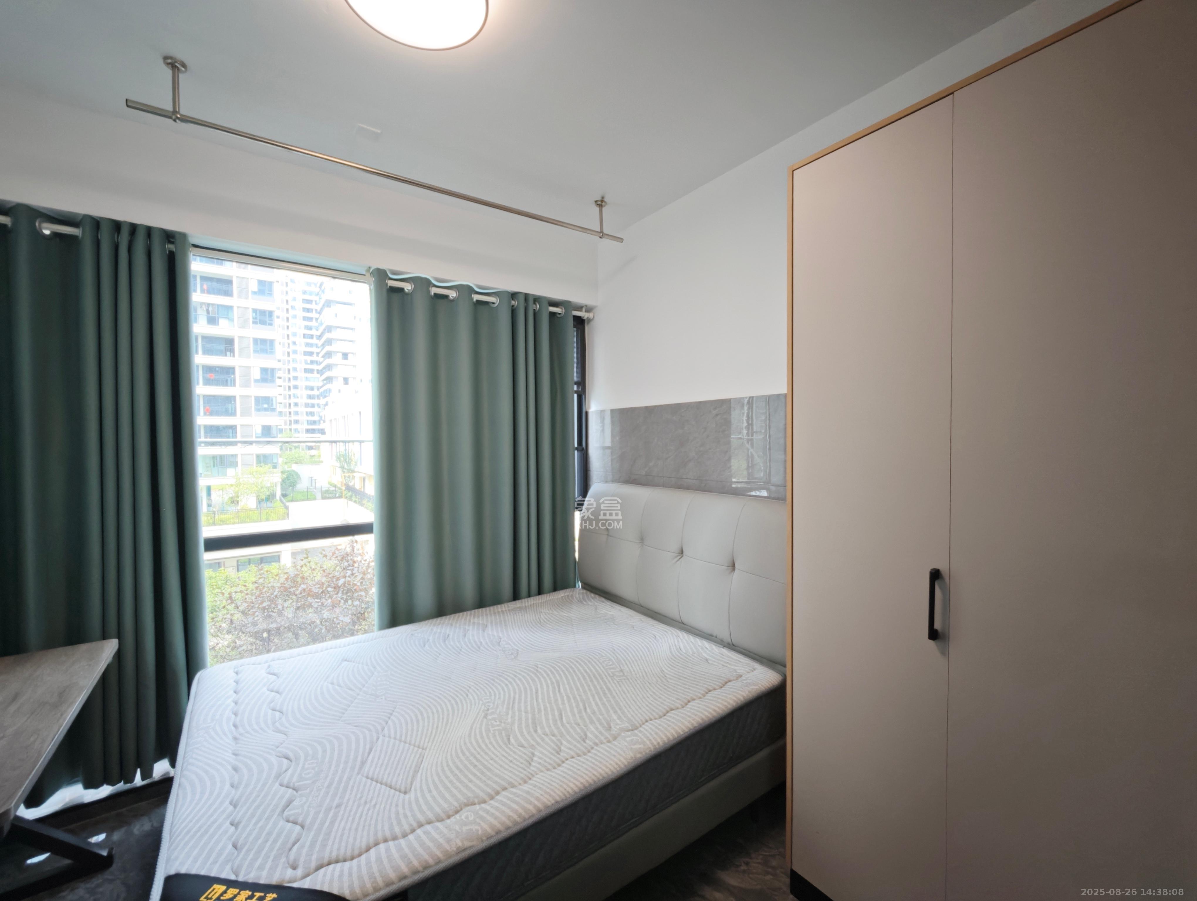 麓谷山湖郡  1室1厅1卫    1100.0元/月室内图