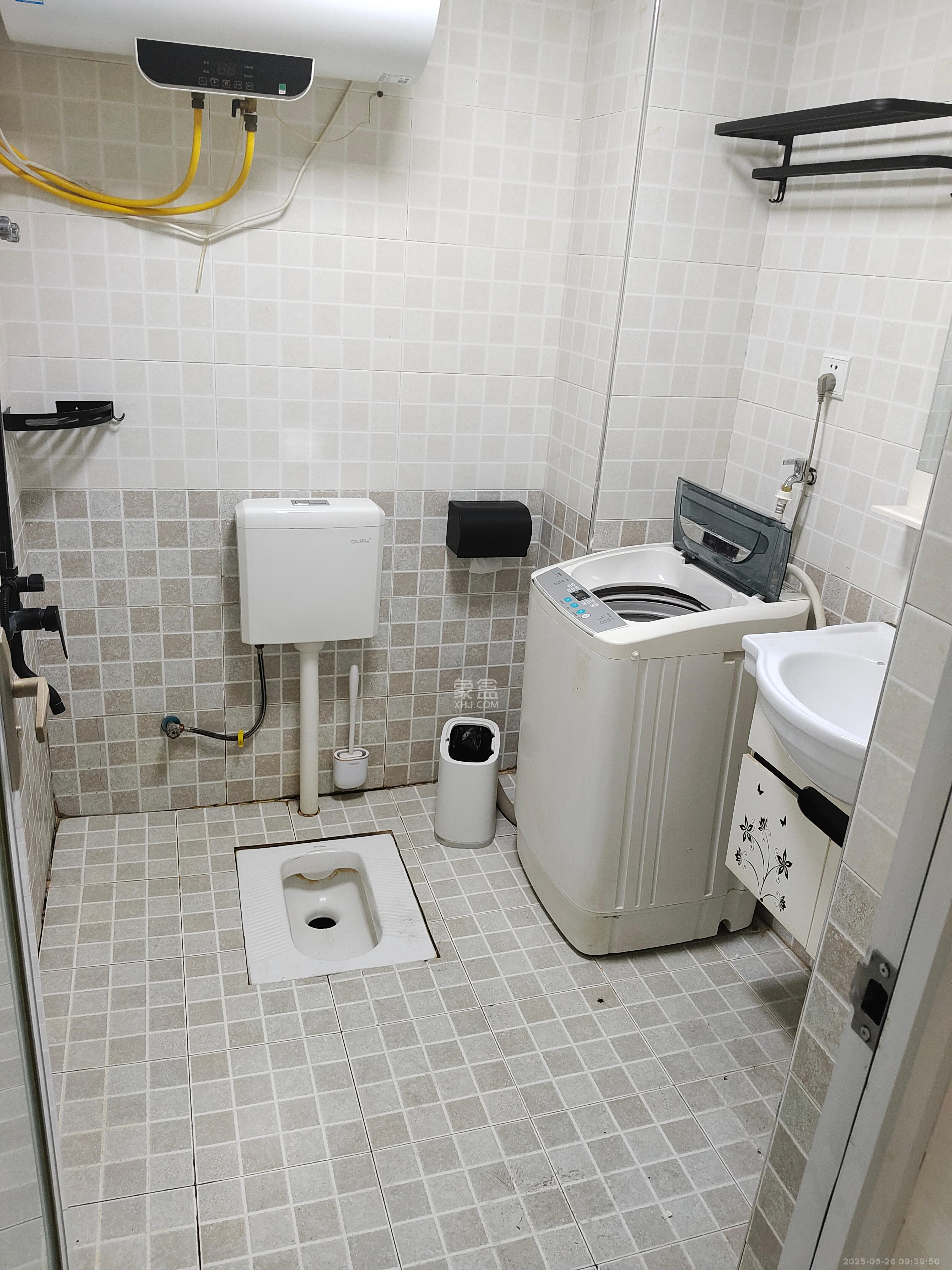 五一中央领御  1室0厅0卫    1800.0元/月 五一中央领御  1室0厅0卫    1800.0元/月室内图