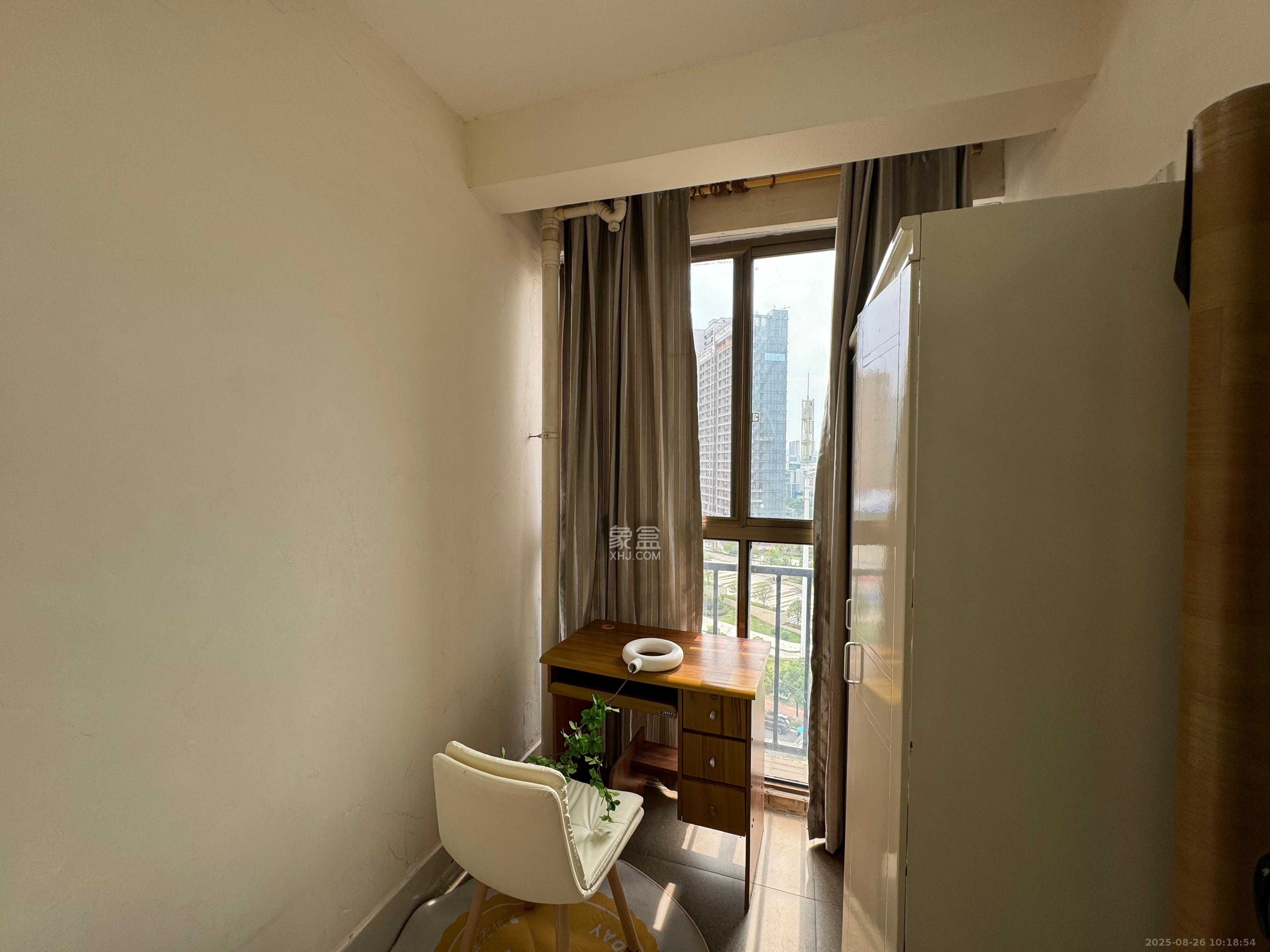 江山帝景雅典  3室2厅1卫    2000.0元/月 江山帝景雅典  3室2厅1卫    2000.0元/月室内图