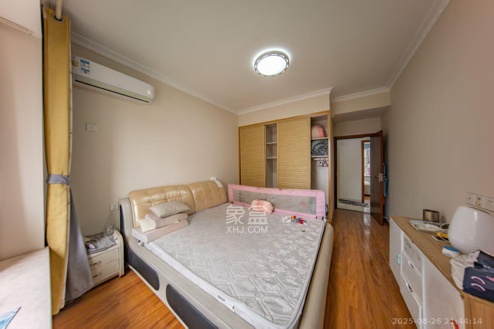 金鼎公园尚 3室2厅2卫 1800.0元/月 金鼎公园尚 3室2厅2卫 1800.0元/月室内图