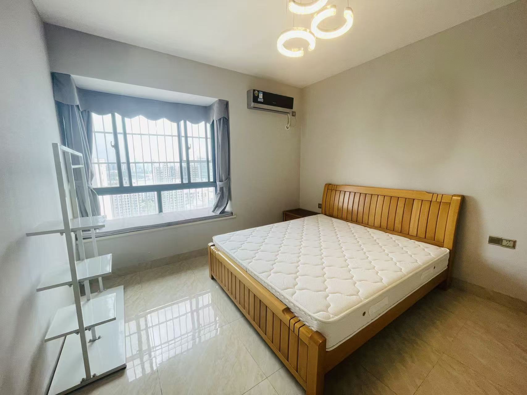 桥西小区 3室2厅2卫 3200.0元/月 桥西小区 3室2厅2卫 3200.0元/月室内图