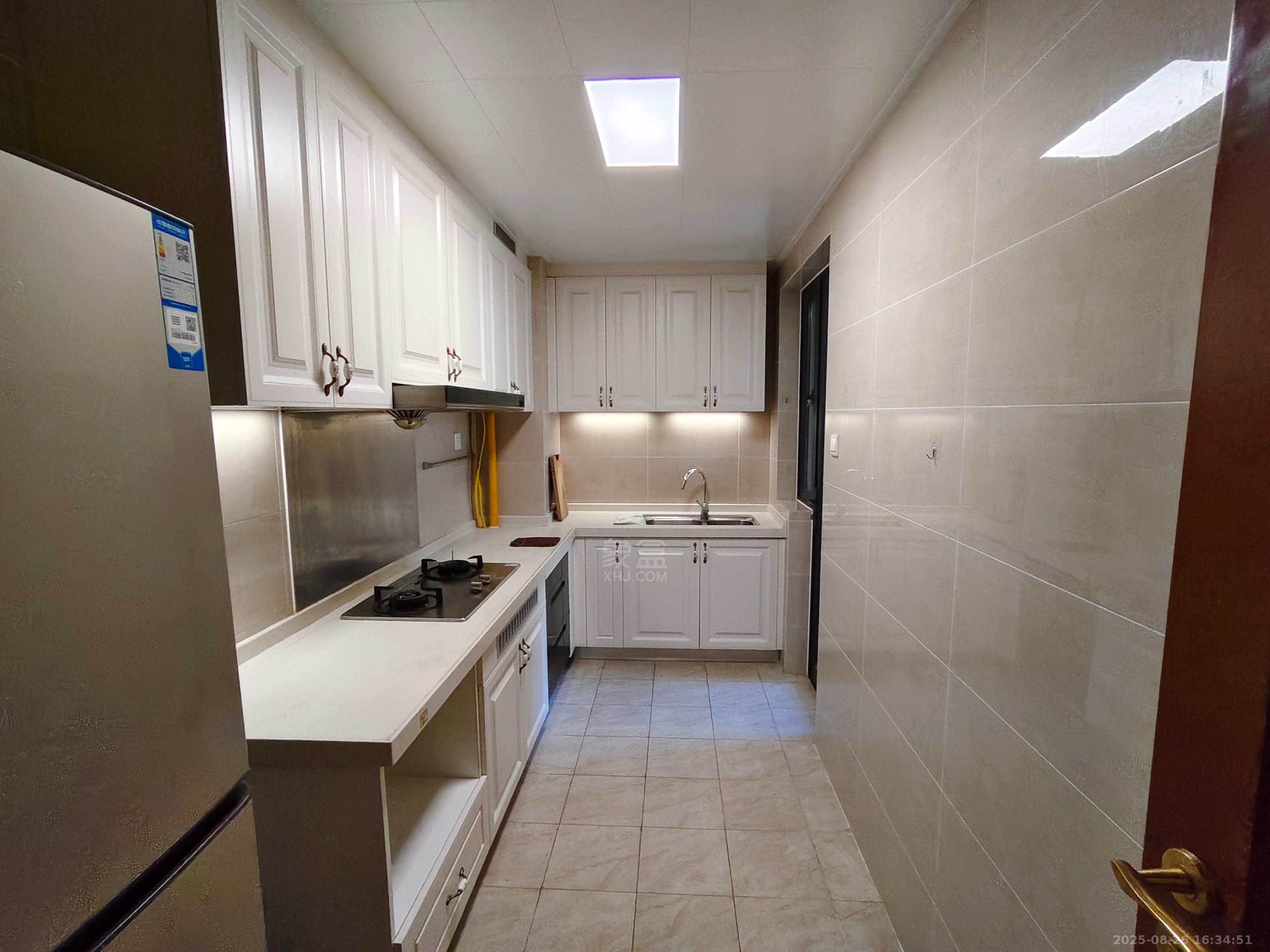 恒大华府 3室2厅2卫 2200.0元/月 恒大华府 3室2厅2卫 2200.0元/月室内图