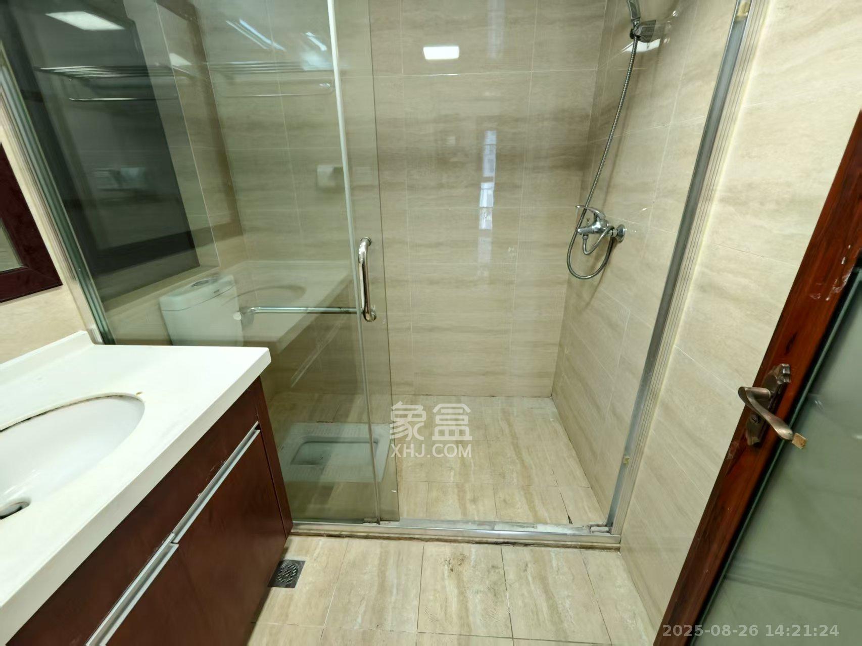 江山帝景哈佛  3室2厅2卫   2500.00元/月室内图