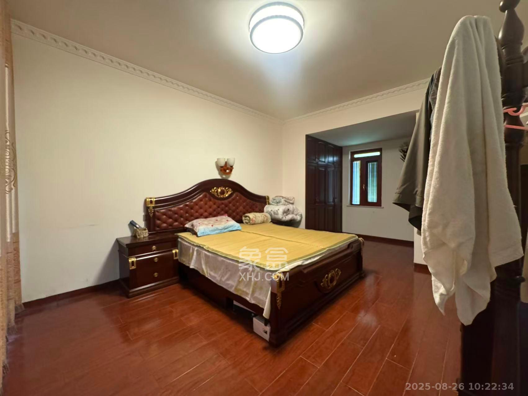 滨江君悦香邸  4室2厅2卫    4500.0元/月 滨江君悦香邸  4室2厅2卫    4500.0元/月室内图