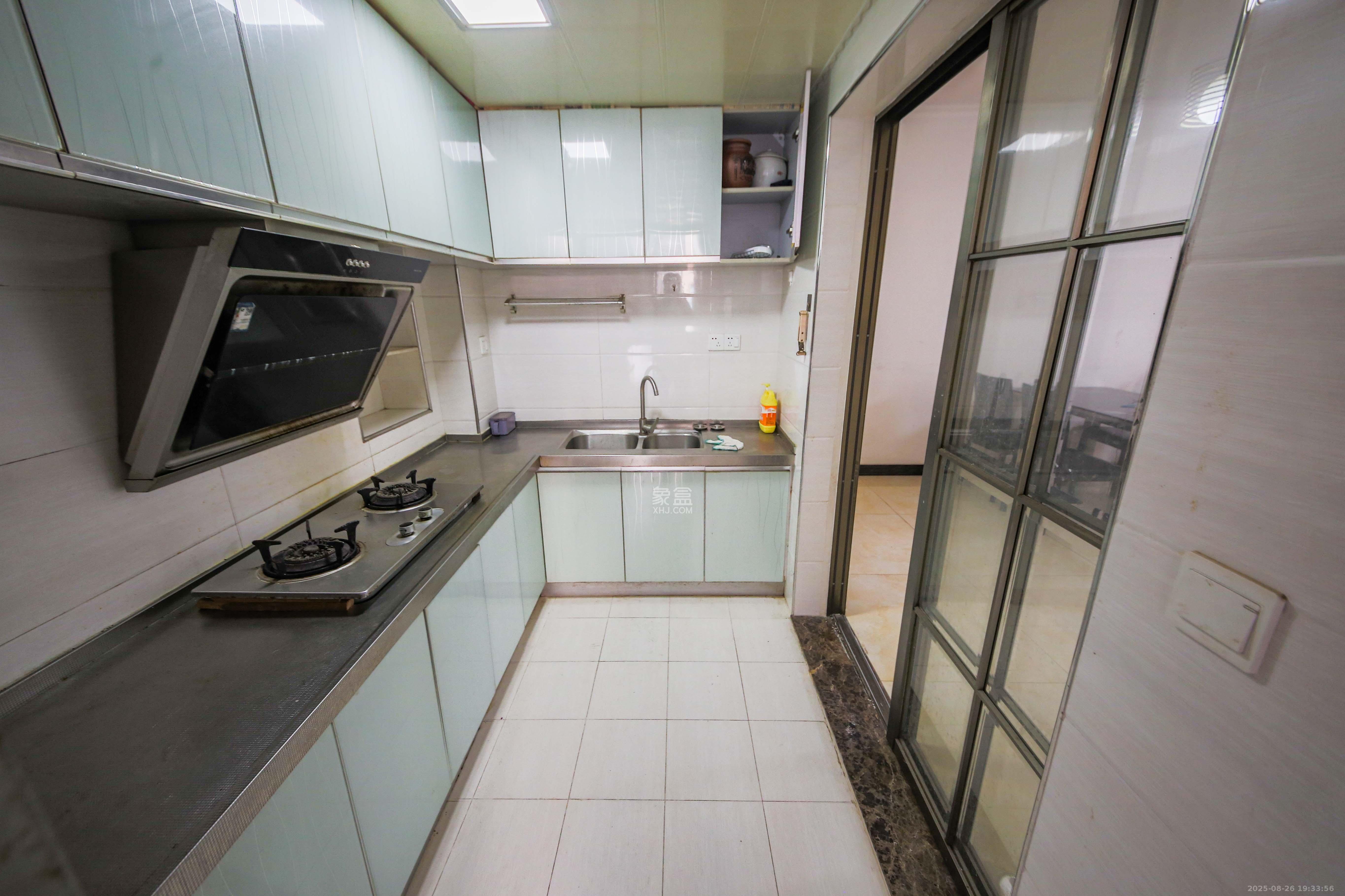 文景领秀  2室2厅1卫    75.0万 文景领秀  2室2厅1卫    75.0万厨房