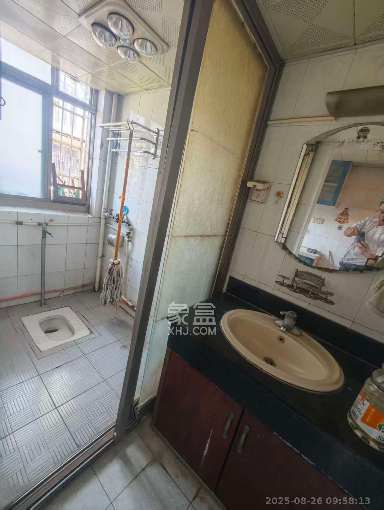 省工行家属楼 3室2厅2卫 3000.0元/月 省工行家属楼 3室2厅2卫 3000.0元/月室内图