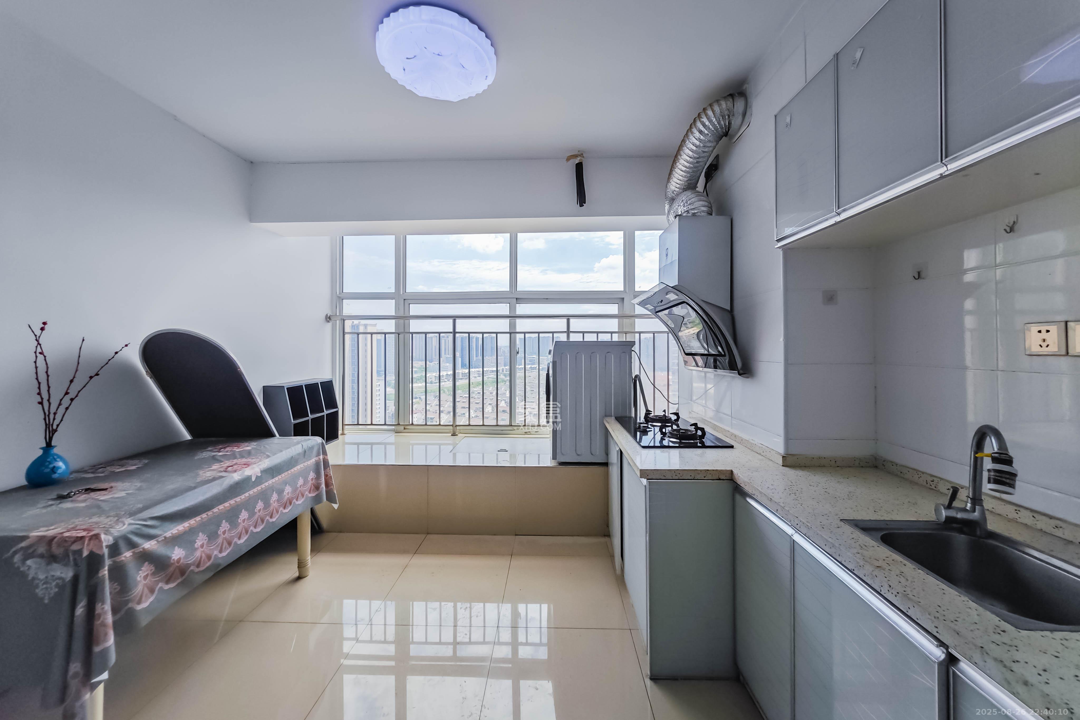 金色loft(鑫秋大厦)  2室1厅1卫    38.5万 金色loft(鑫秋大厦)  2室1厅1卫    38.5万其他