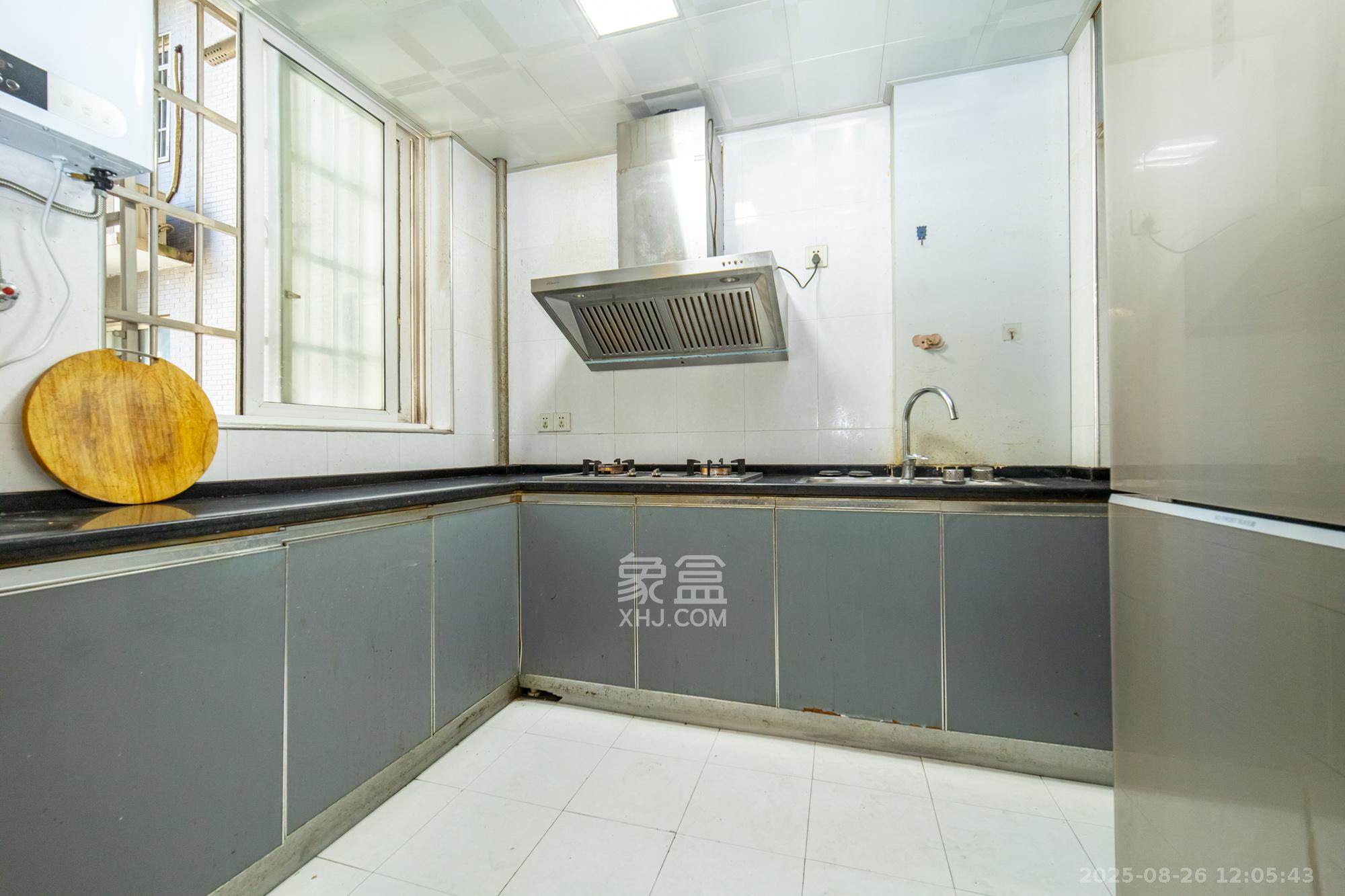 锦璨家园 3室2厅2卫 56.8万 锦璨家园 3室2厅2卫 56.8万厨房