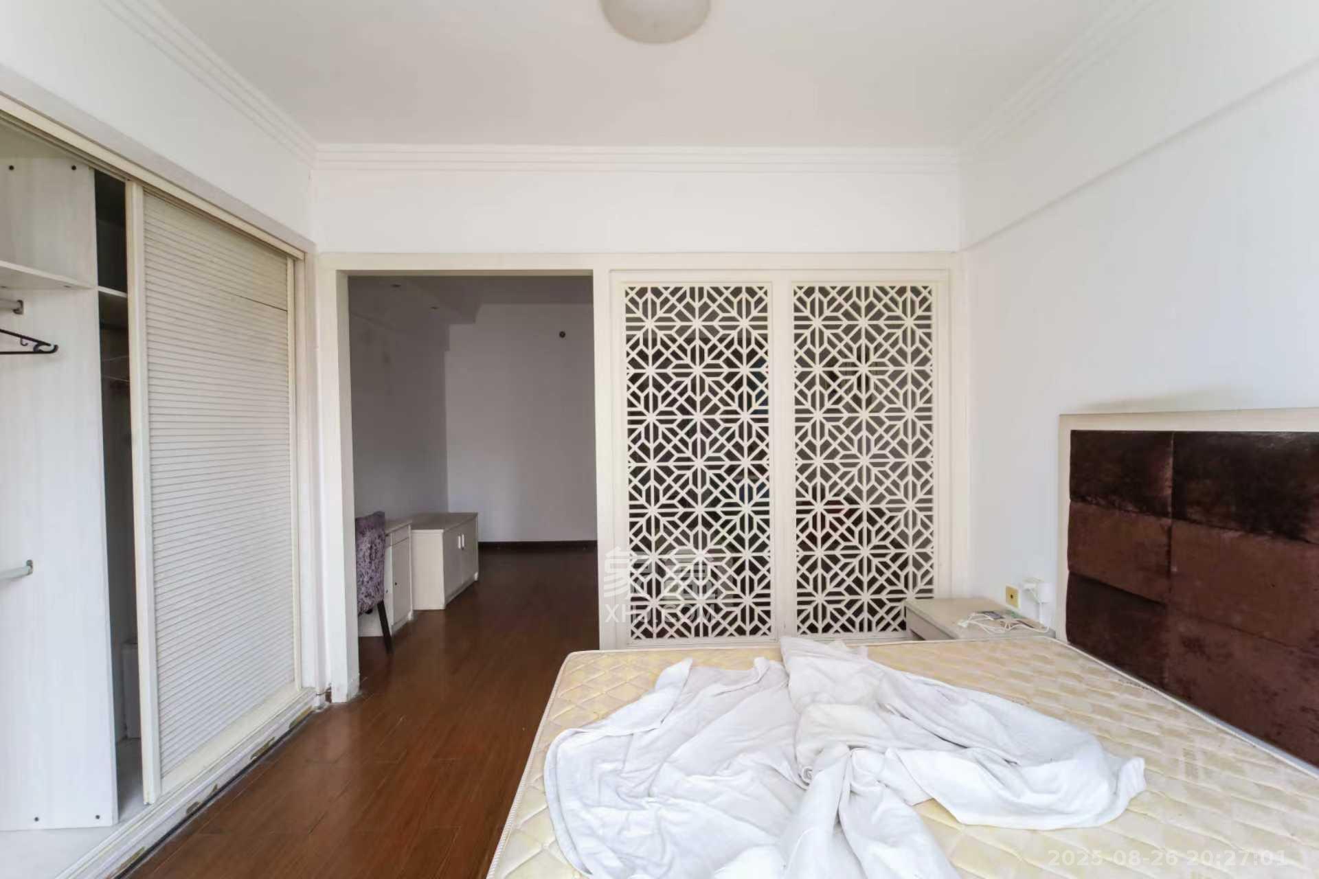 西子一间 1室1厅1卫 1400.0元/月 西子一间 1室1厅1卫 1400.0元/月室内图