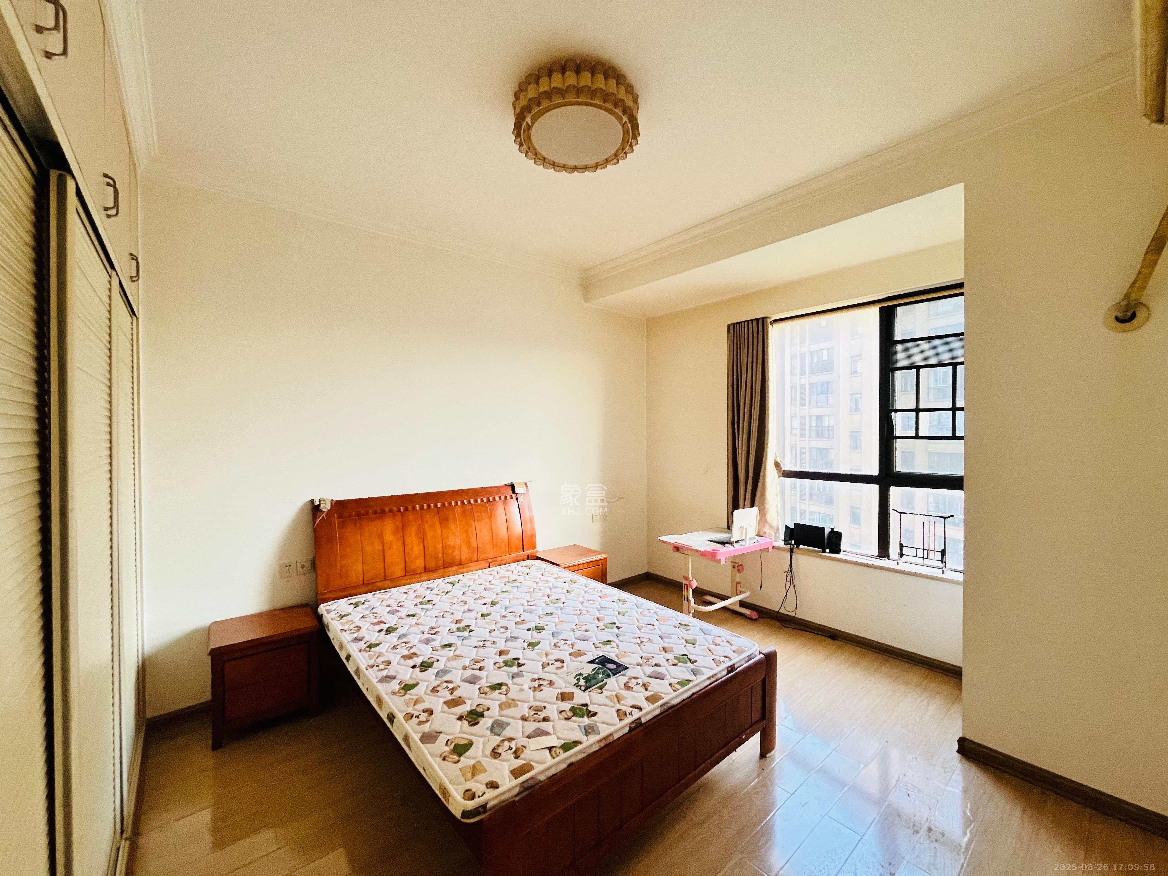 奥林匹克花园贡院一期 3室2厅2卫 2300.0元/月 奥林匹克花园贡院一期 3室2厅2卫 2300.0元/月室内图