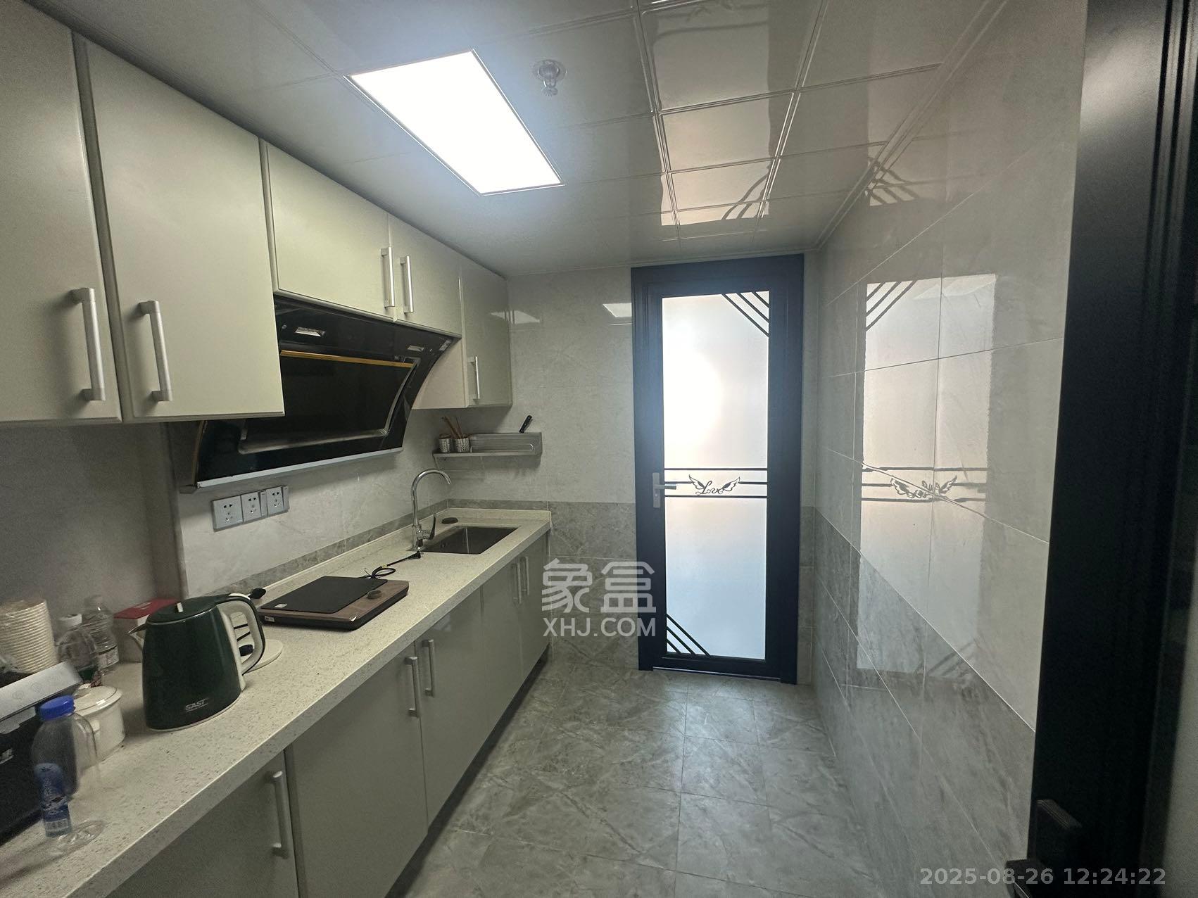 恒大御景半岛锦绣苑  2室2厅2卫    2800.0元/月 恒大御景半岛锦绣苑  2室2厅2卫    2800.0元/月室内图