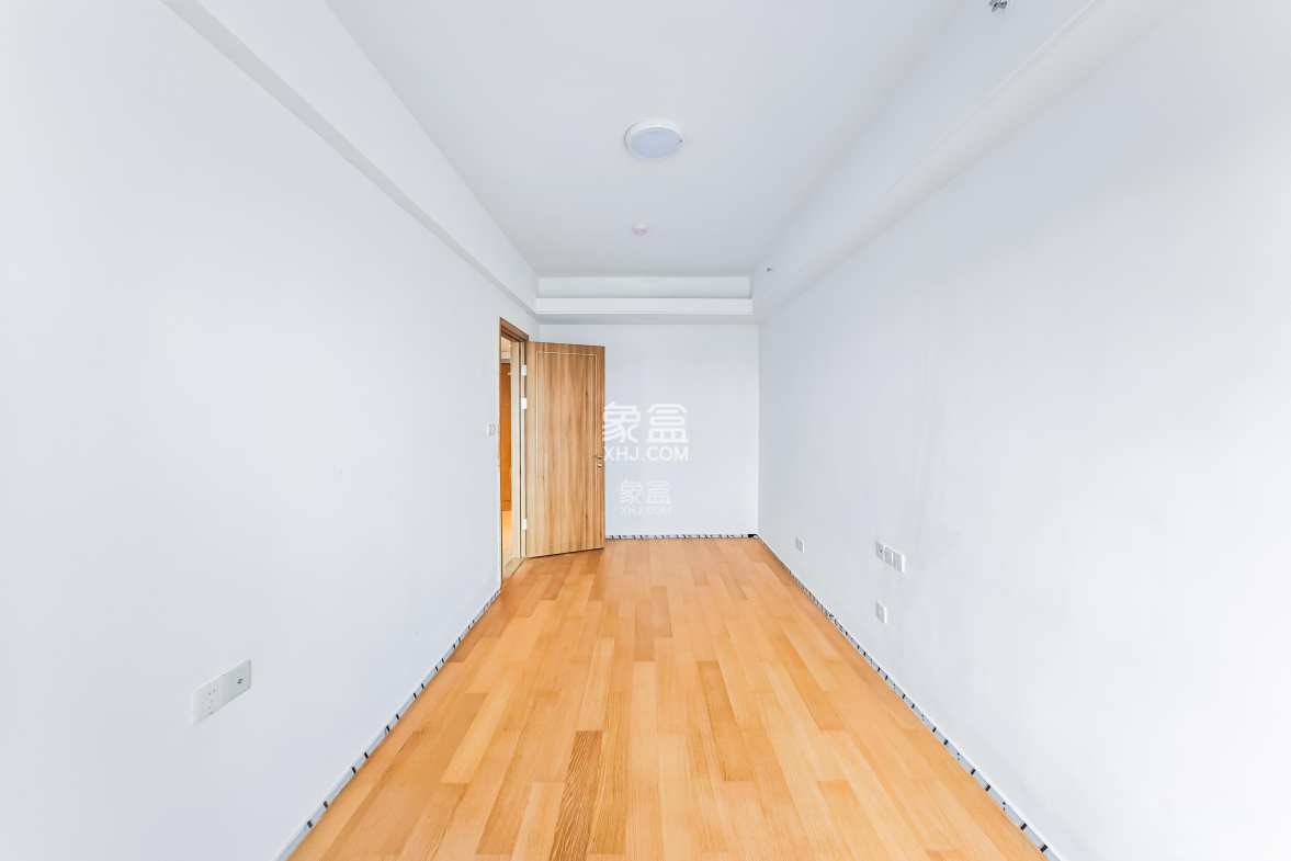 恒大国际广场  1室1厅1卫    36.6万 恒大国际广场  1室1厅1卫    36.6万卧室