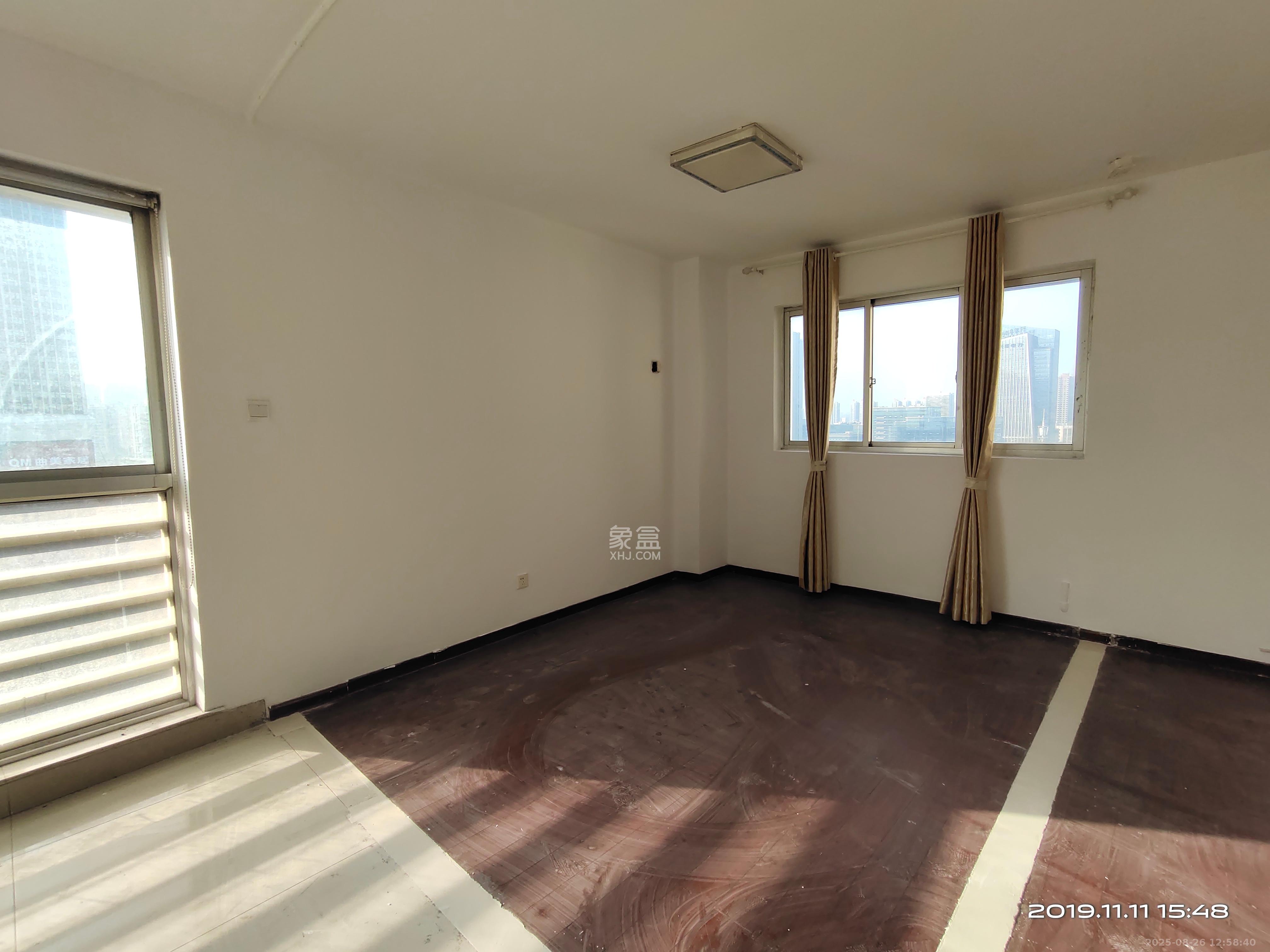 华菱新城地标  3室1厅1卫   2200.00元/月室内图