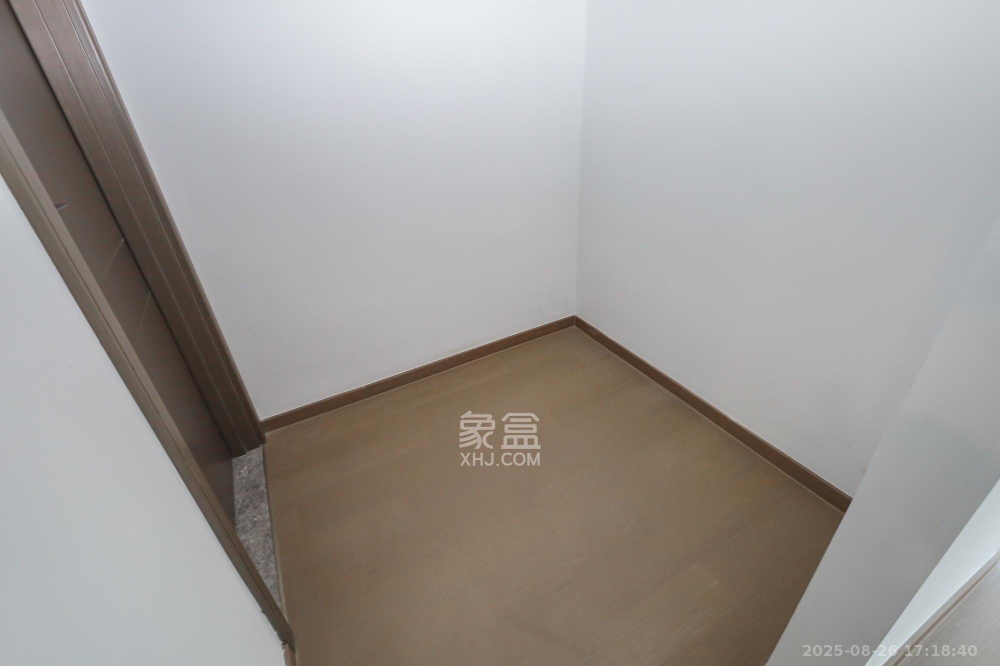 滨江府1913  4室2厅2卫    458.0万其他