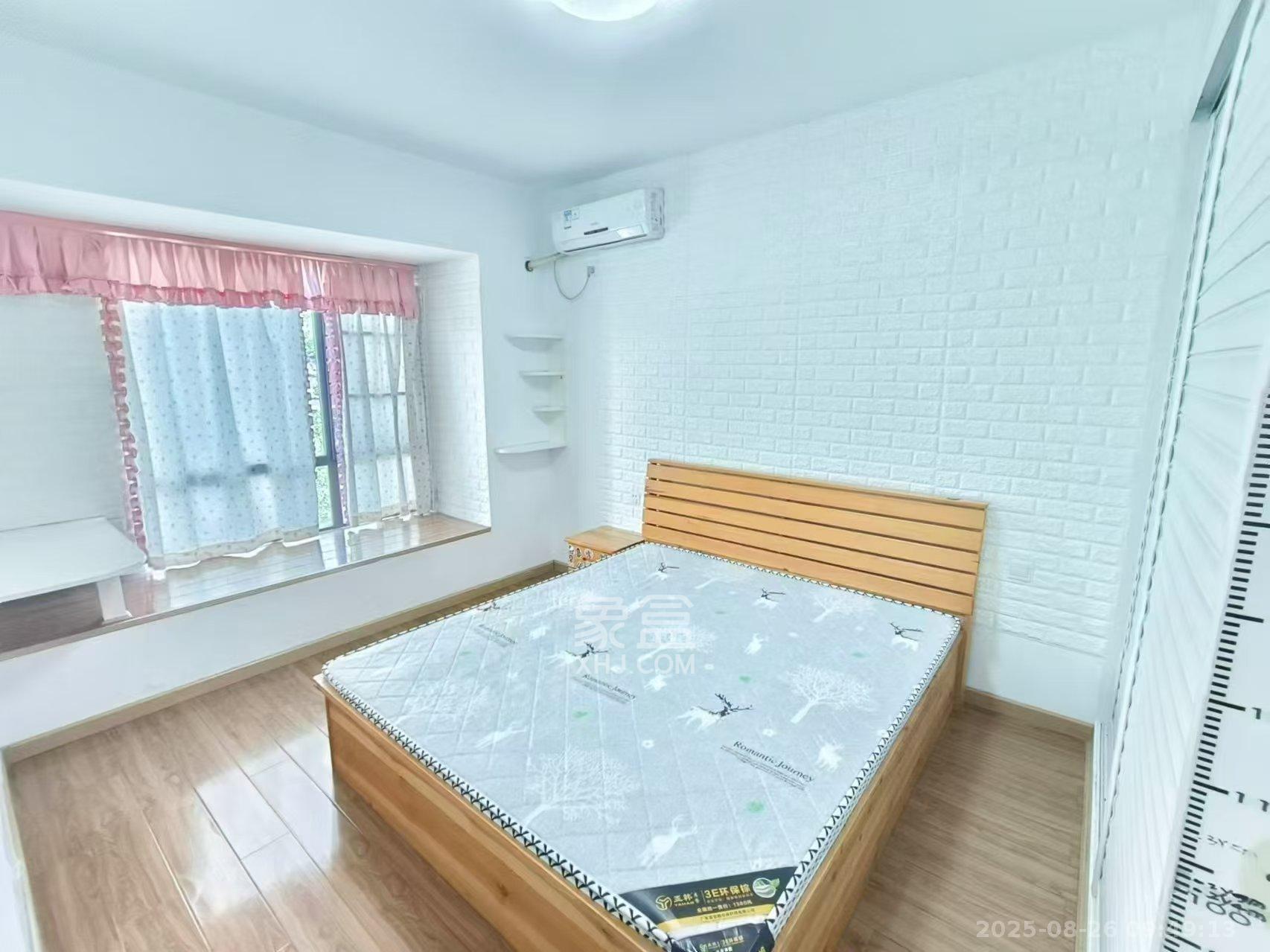 兰亭峰景 3室2厅1卫 2400.0元/月 兰亭峰景 3室2厅1卫 2400.0元/月室内图