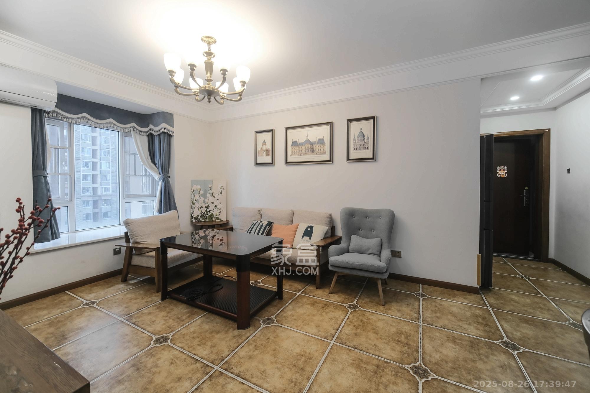 荣盛花语城 3室2厅1卫 68.8万 荣盛花语城 3室2厅1卫 68.8万客厅