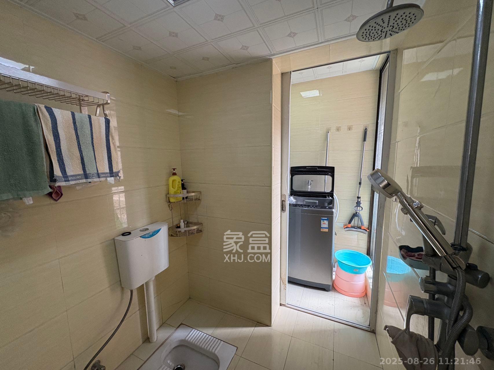 泊林晶城 3室2厅1卫 2200.0元/月 泊林晶城 3室2厅1卫 2200.0元/月室内图