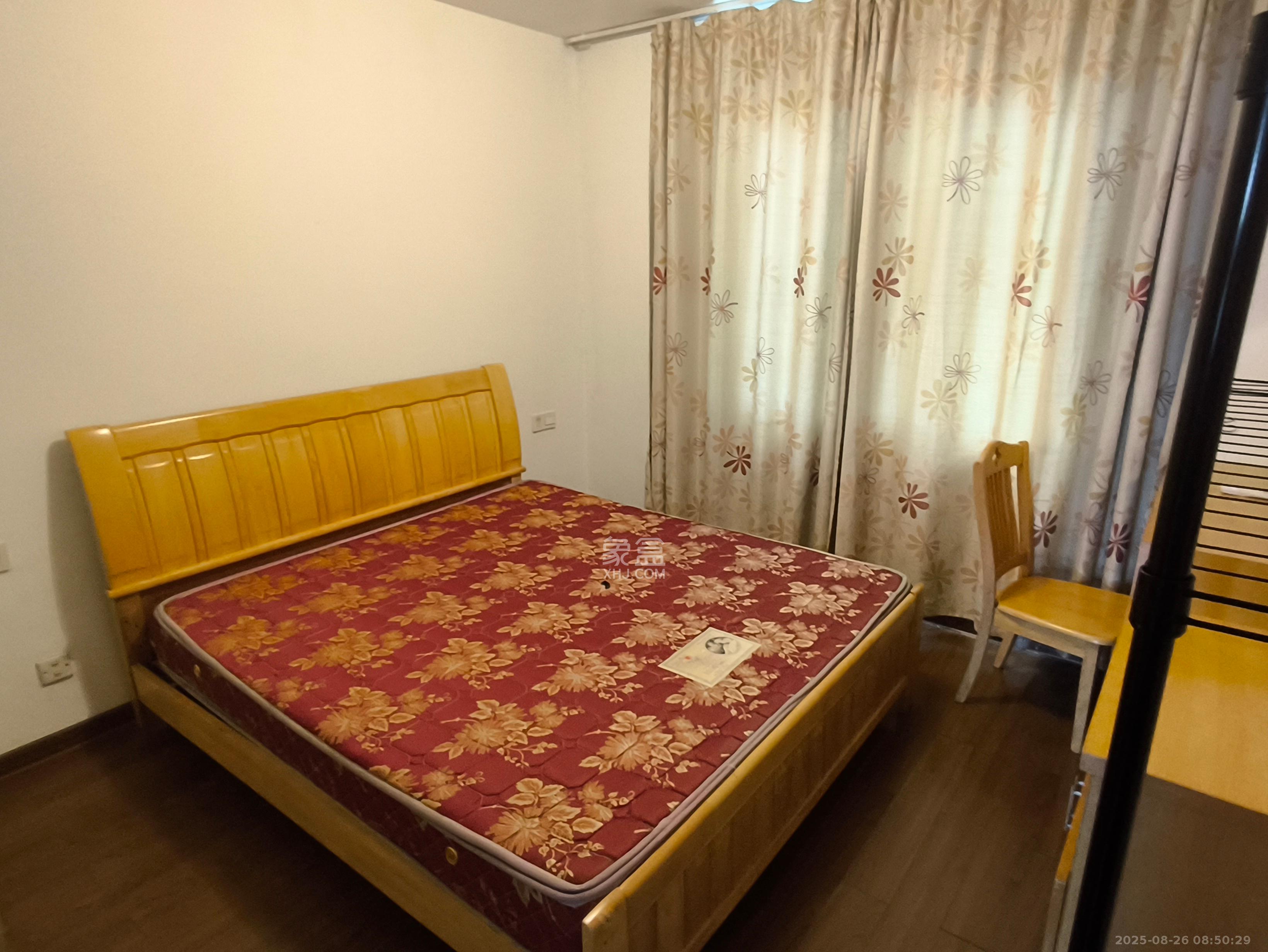 东岸锦城(东方人家)  3室2厅2卫    1000.0元/月室内图