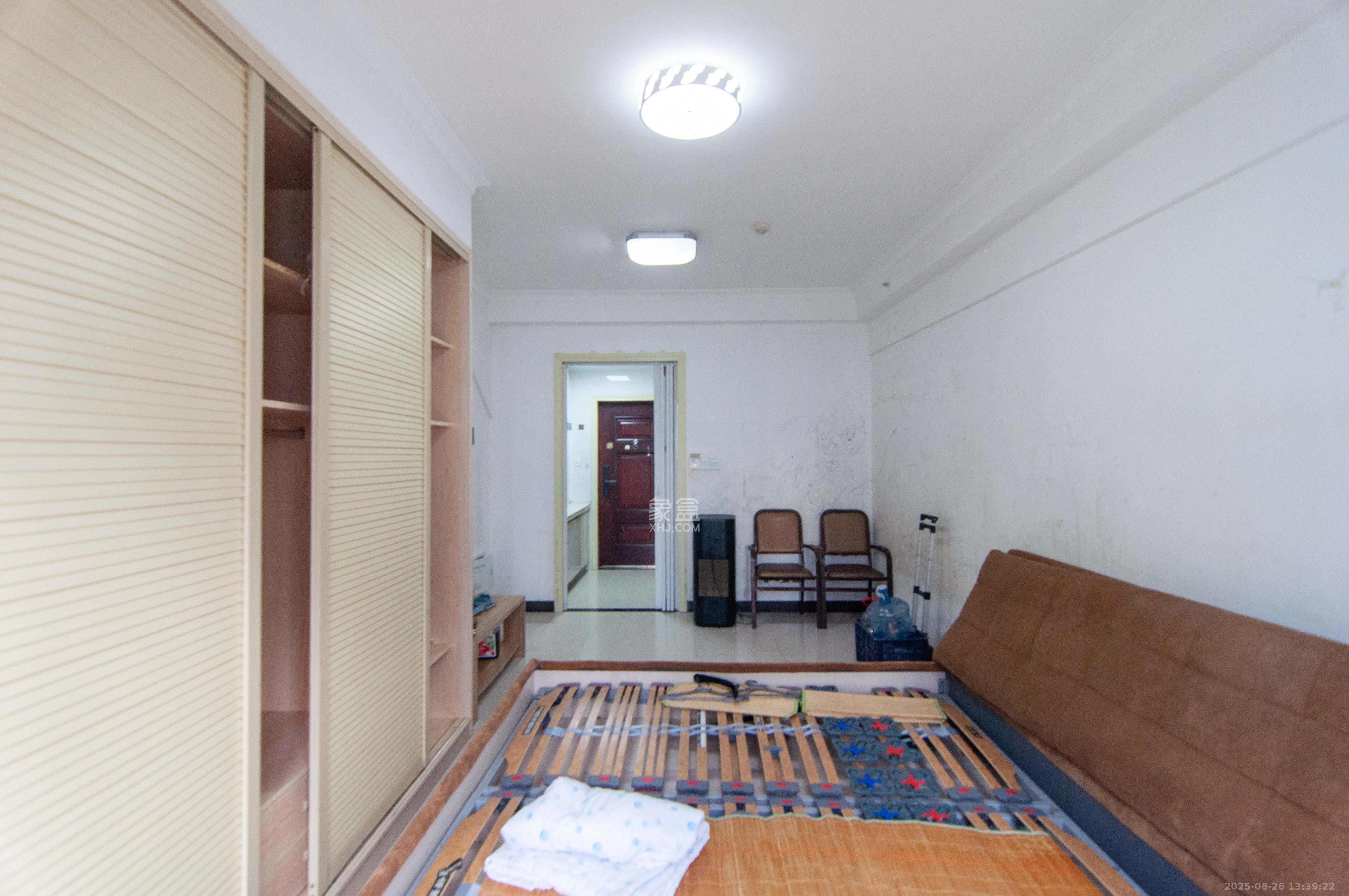 君康家园(梅溪湖七喜街) 1室1厅1卫 75.0万 君康家园(梅溪湖七喜街) 1室1厅1卫 75.0万客厅