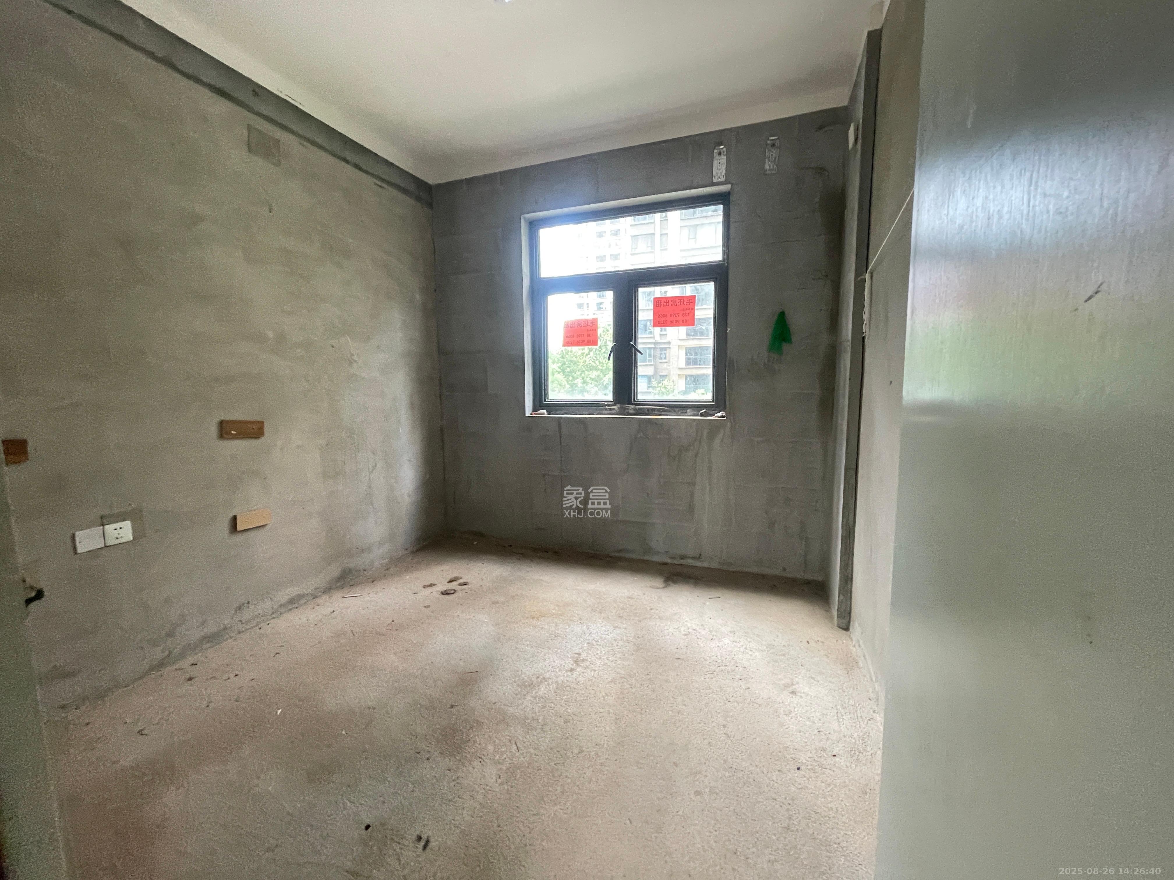 中建钰和城  4室2厅2卫    1400.0元/月室内图