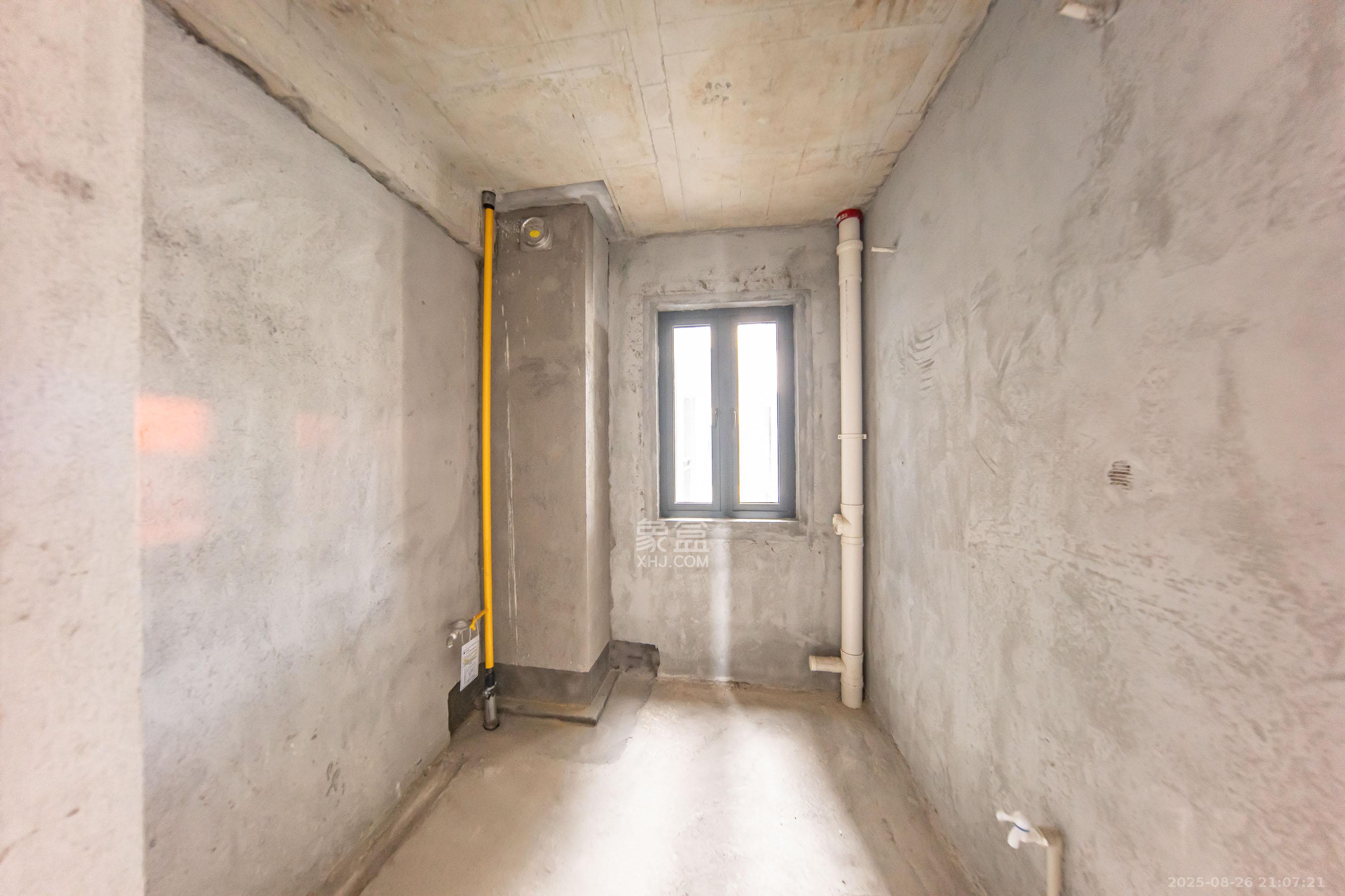 汉高学士府  3室2厅2卫    86.0万 汉高学士府  3室2厅2卫    86.0万厨房