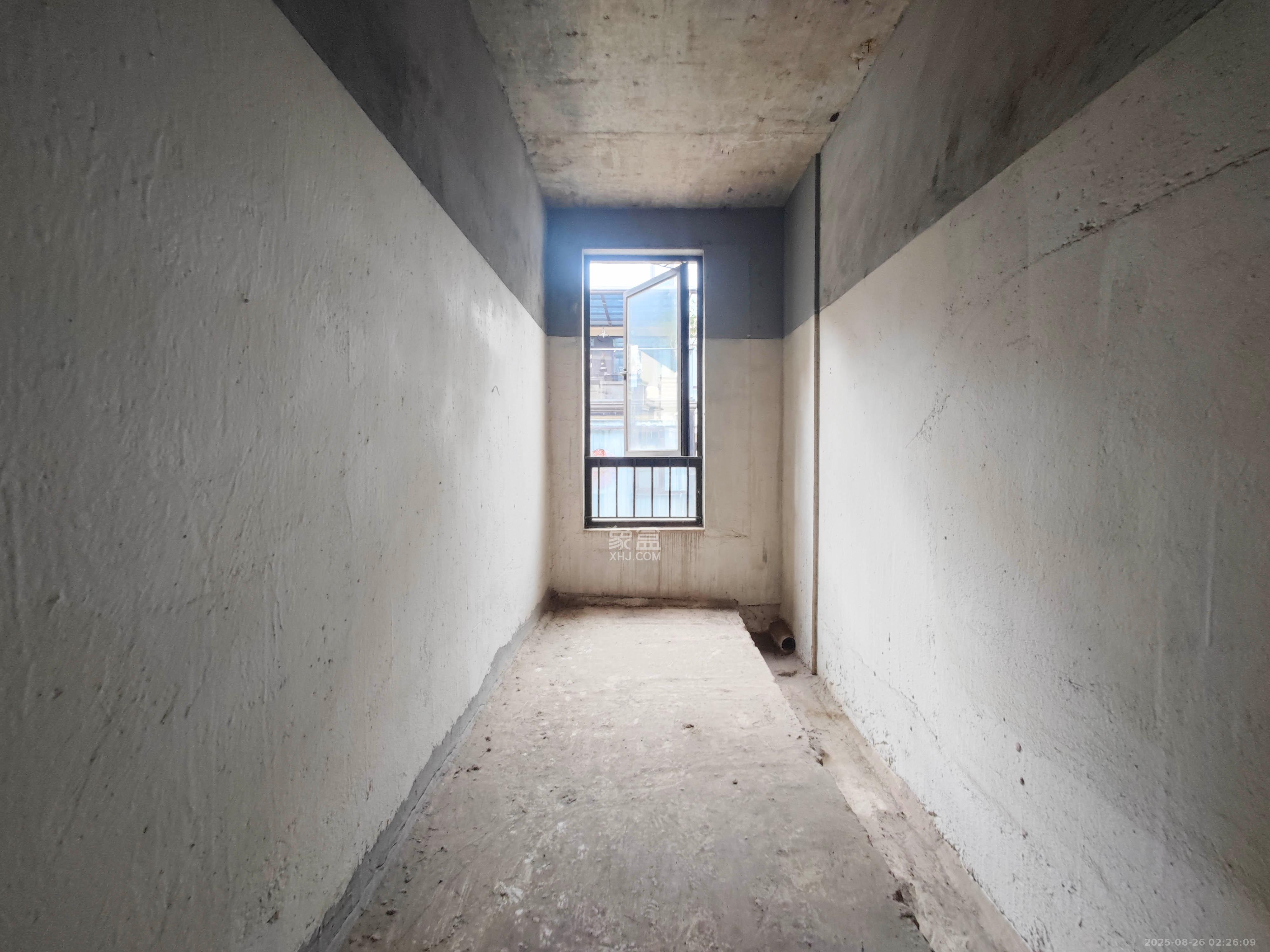 保利城(中航城国际社区、郡原美村) 5室2厅5卫 530.0万 保利城(中航城国际社区、郡原美村) 5室2厅5卫 530.0万卫生间