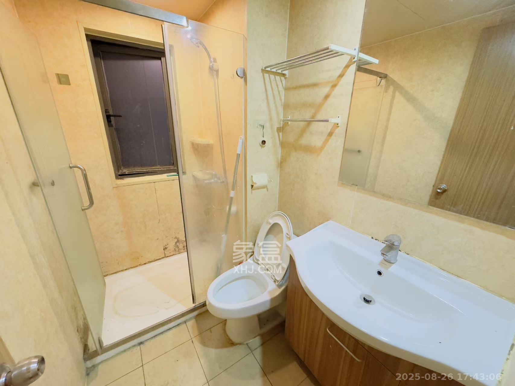 麓谷小镇 3室2厅1卫 1800.0元/月 麓谷小镇 3室2厅1卫 1800.0元/月室内图