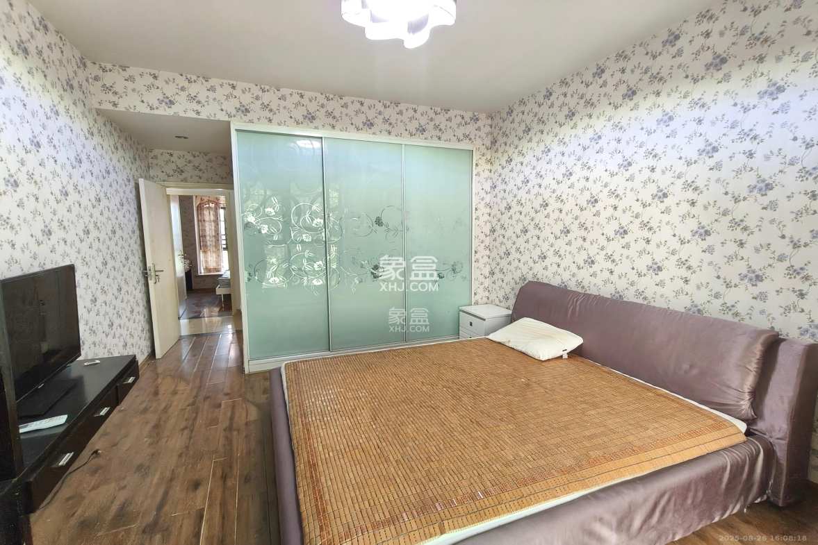 星城映象 3室2厅2卫 2600.0元/月 星城映象 3室2厅2卫 2600.0元/月室内图