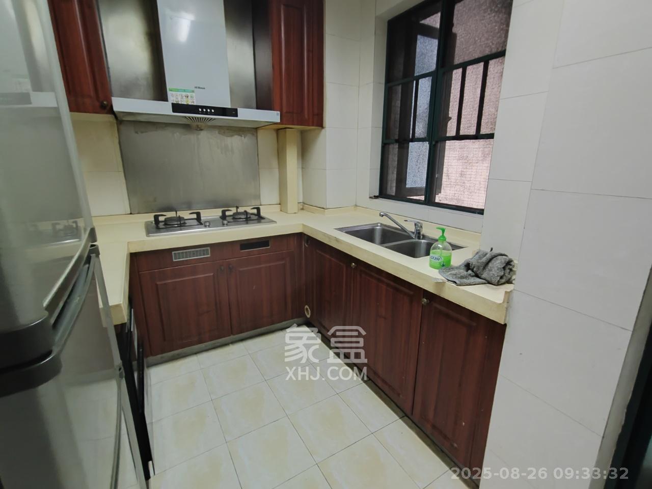 恒大城 3室2厅2卫 2200.0元/月 恒大城 3室2厅2卫 2200.0元/月室内图