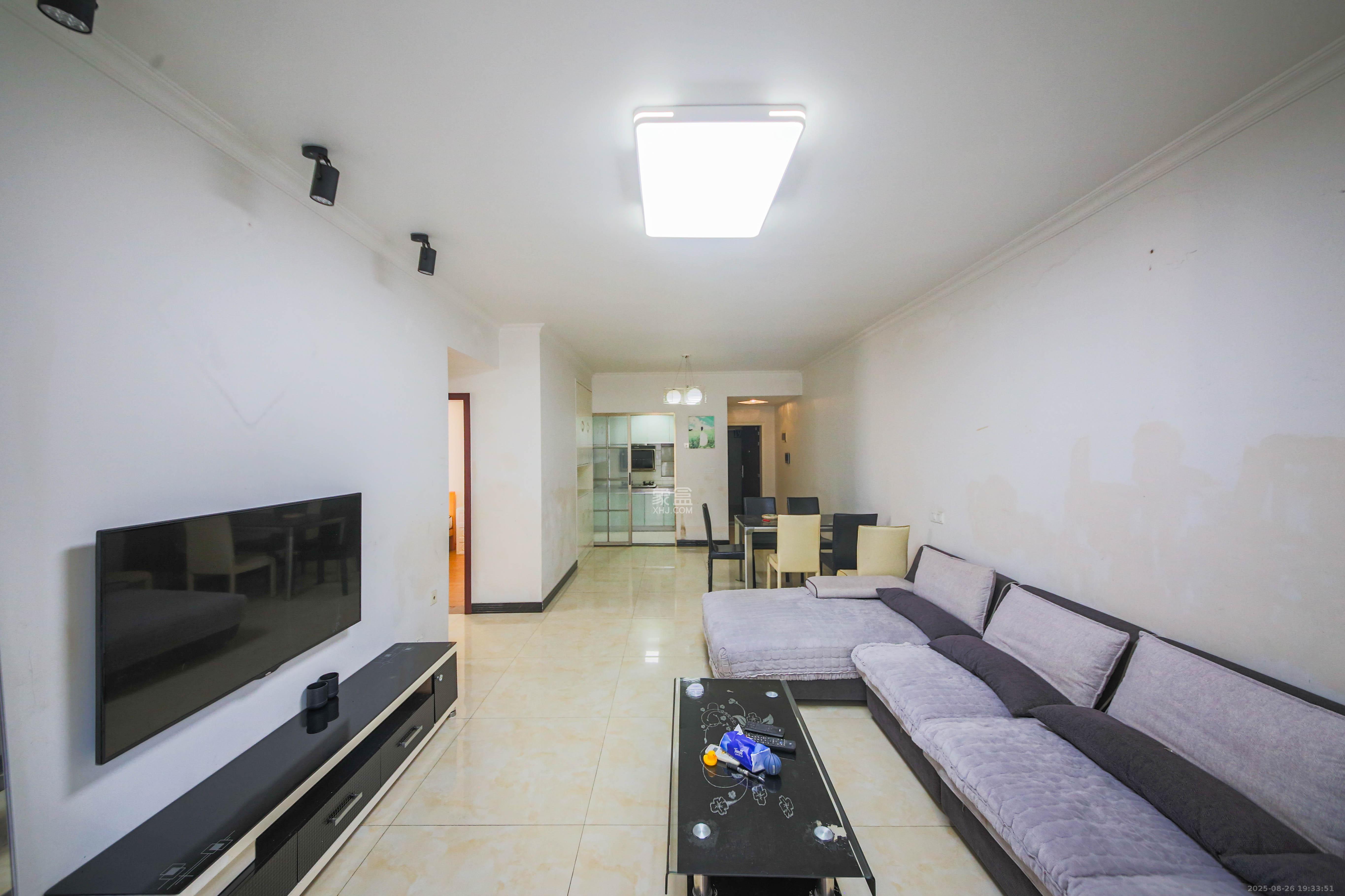 文景领秀  2室2厅1卫    75.0万 文景领秀  2室2厅1卫    75.0万客厅