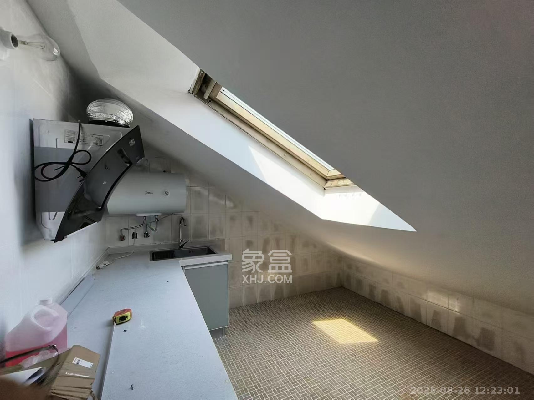 东岸锦城(东方人家)  2室1厅1卫    1600.0元/月室内图