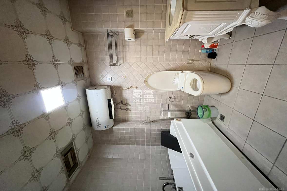 左岸春天  4室2厅2卫    3200.0元/月 左岸春天  4室2厅2卫    3200.0元/月室内图