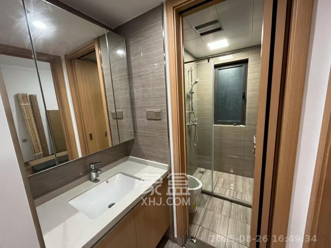 阳光城尚东湾青柠园  3室2厅1卫    2500.0元/月