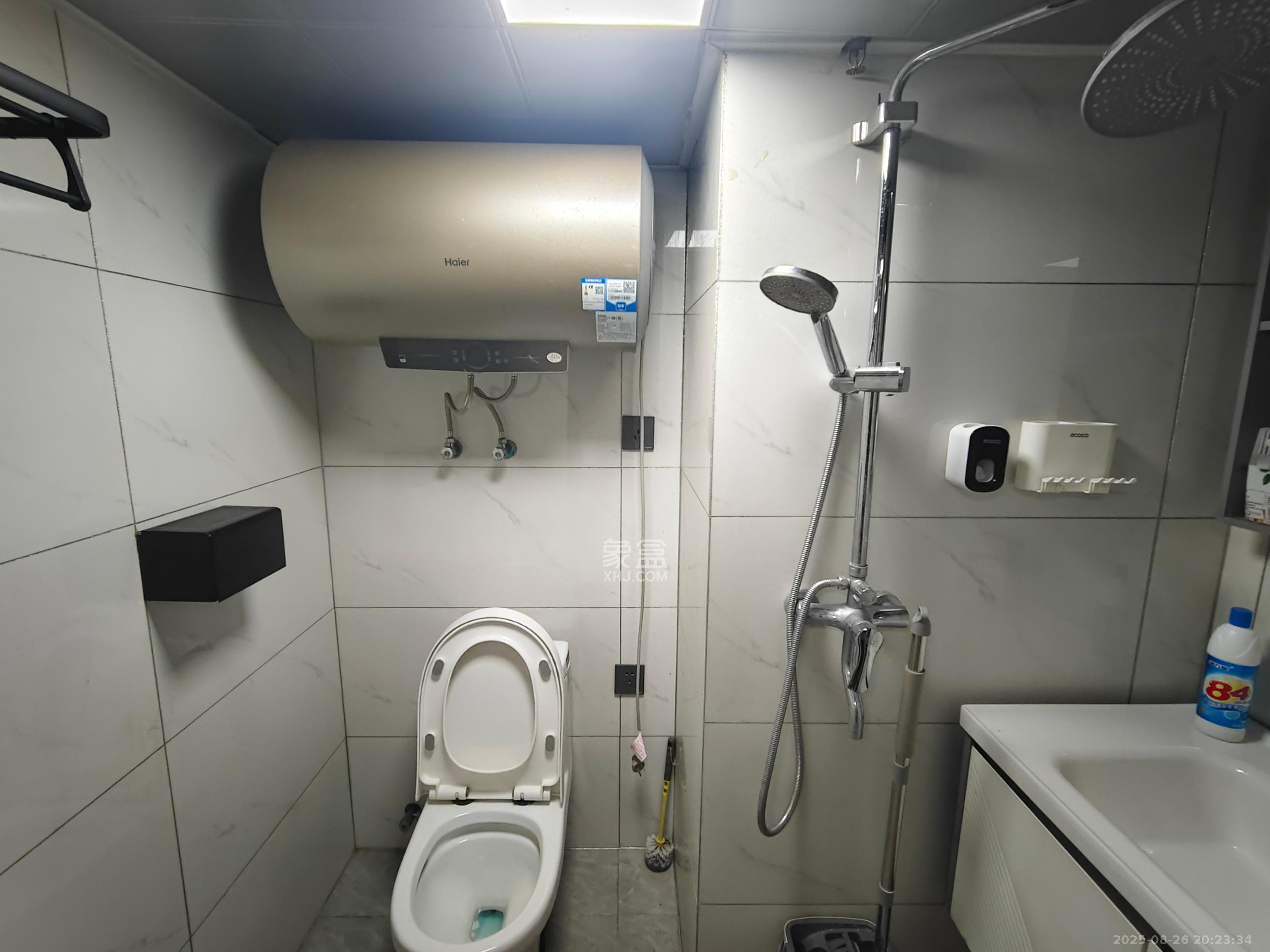 梅溪湖家居建材城  2室1厅1卫   1700.00元/月室内图