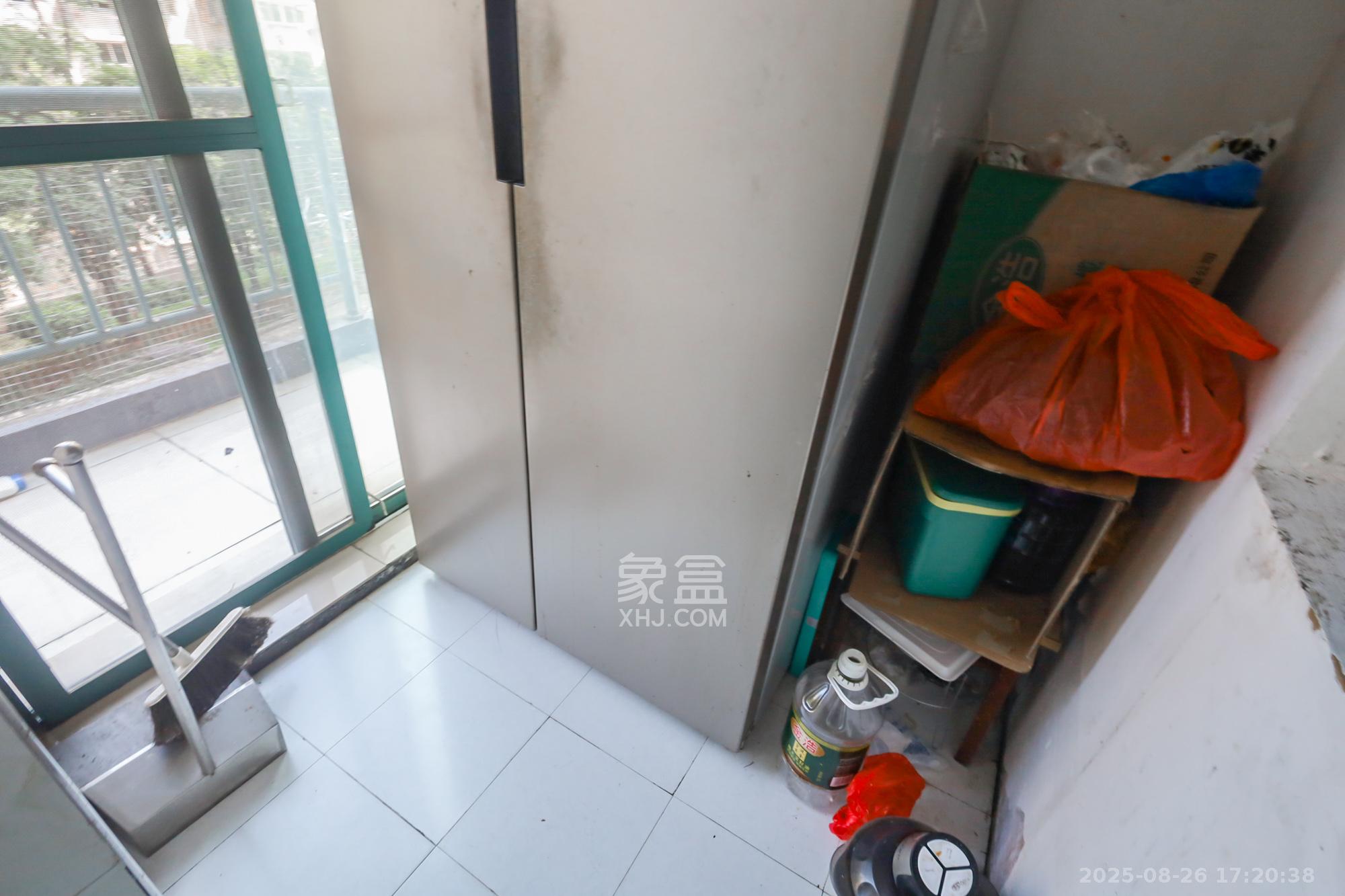 滨江金座  3室2厅2卫    160.0万 滨江金座  3室2厅2卫    160.0万其他