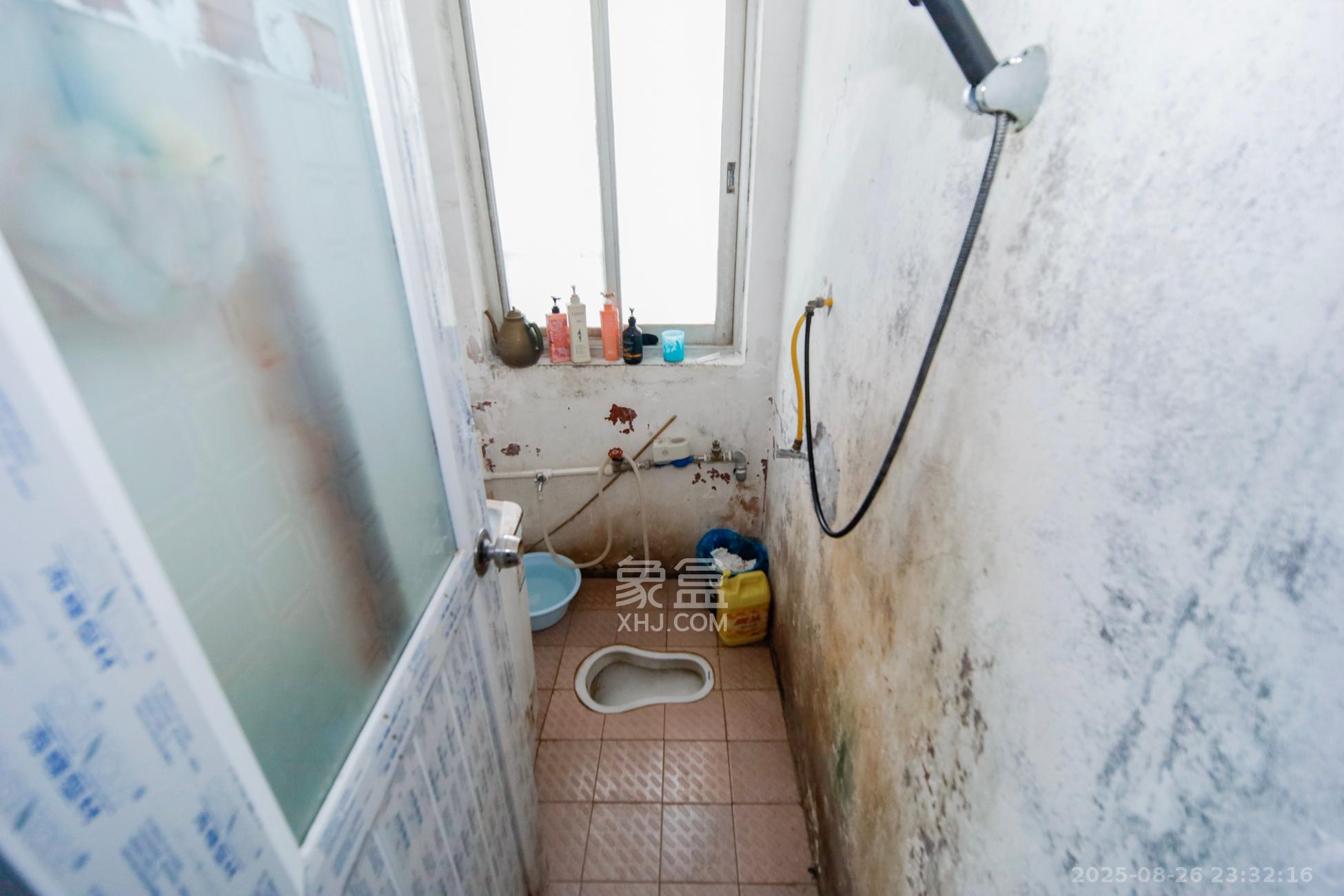 林科院单位房（湘林小区楼梯房）  3室1厅1卫    70.0万卫生间