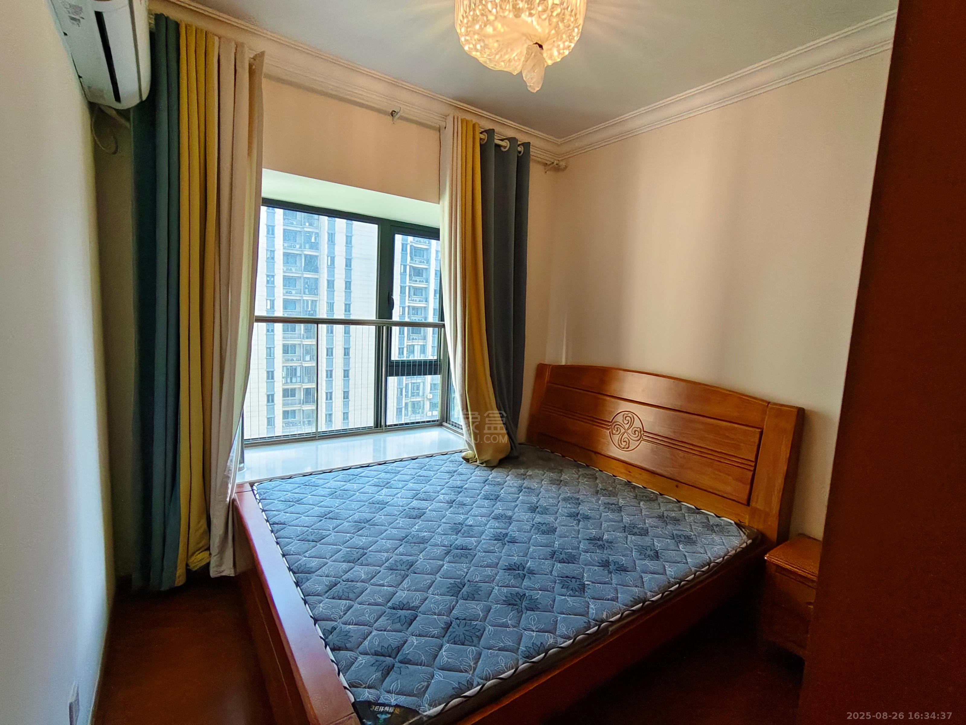 恒大华府  3室2厅2卫    2200.0元/月室内图