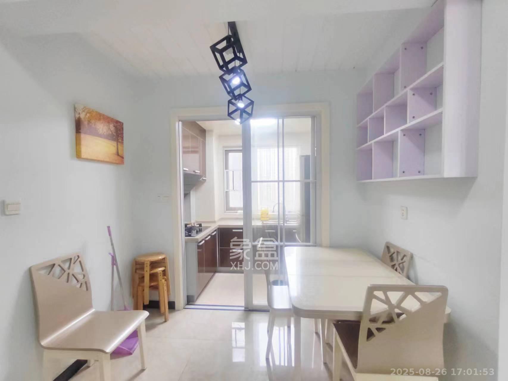 荣盛花语城  3室2厅1卫    1900.0元/月 荣盛花语城  3室2厅1卫    1900.0元/月室内图1