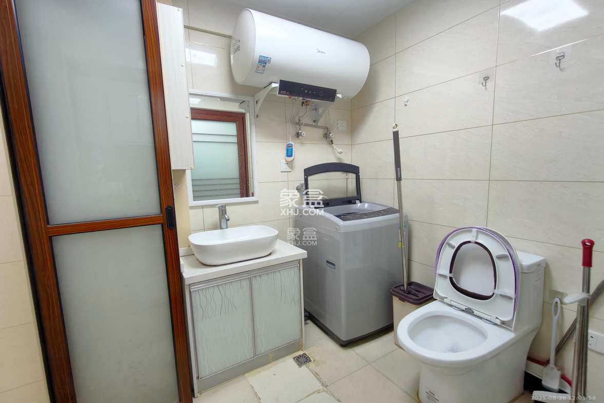 旭辉国际广场(永升商业广场)  1室1厅1卫    1400.0元/月 旭辉国际广场(永升商业广场)  1室1厅1卫    1400.0元/月室内图