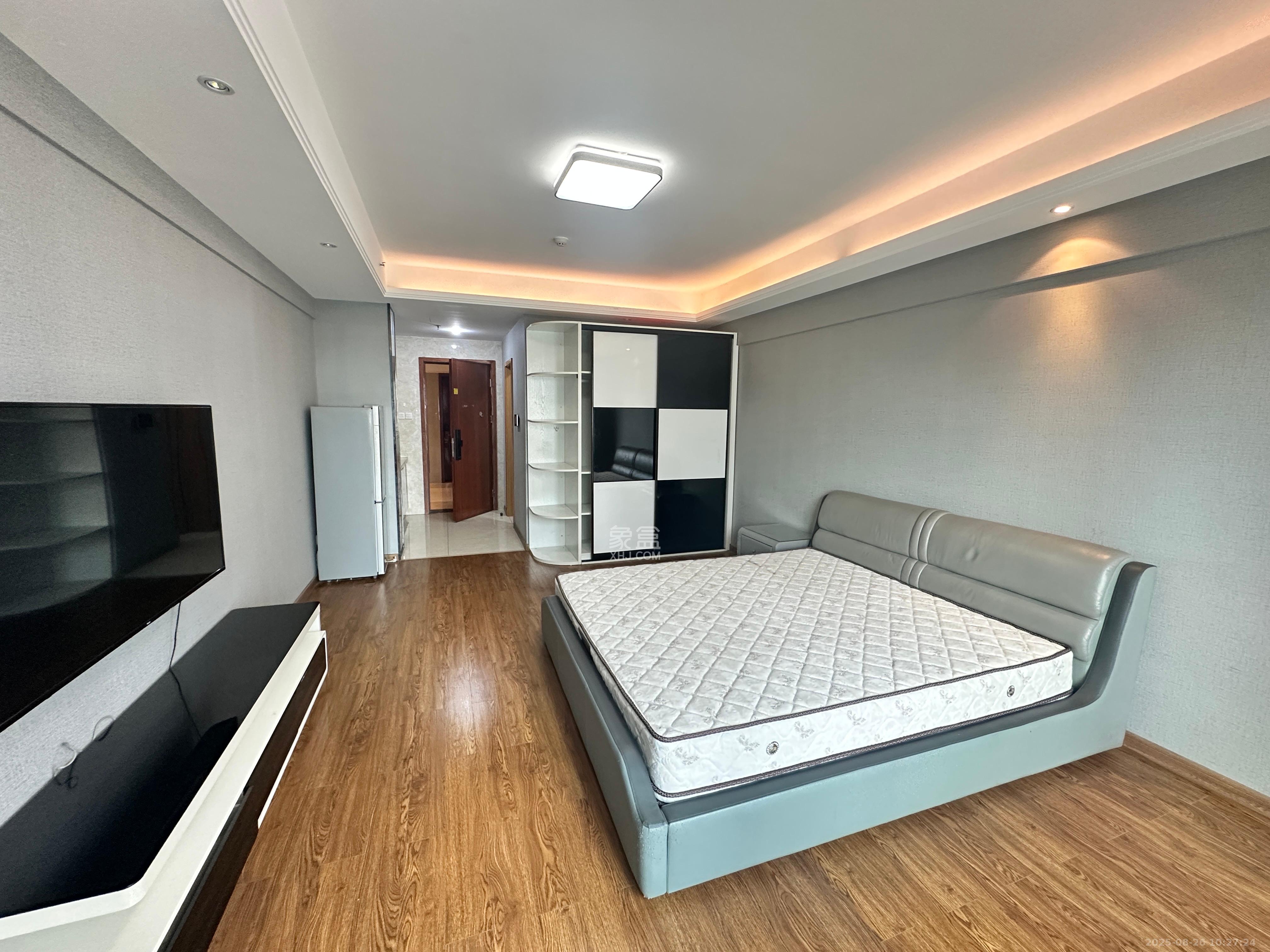 德思勤城市广场(宝格丽公寓)  1室1厅1卫    2100.0元/月 德思勤城市广场(宝格丽公寓)  1室1厅1卫    2100.0元/月室内图